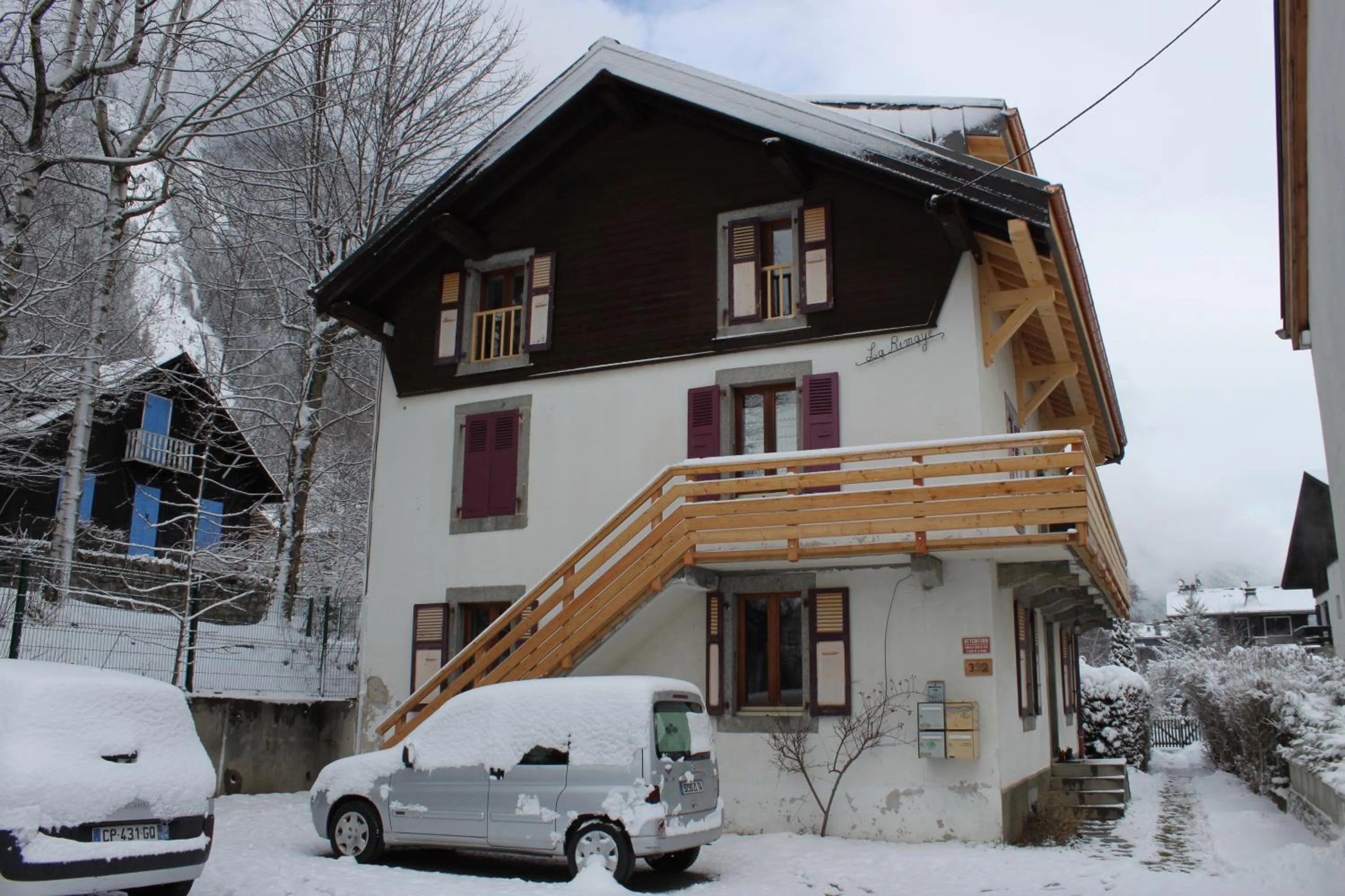 Property building in Loft Apartment High Rimaye - Mont Blanc Views, Close to Brevent