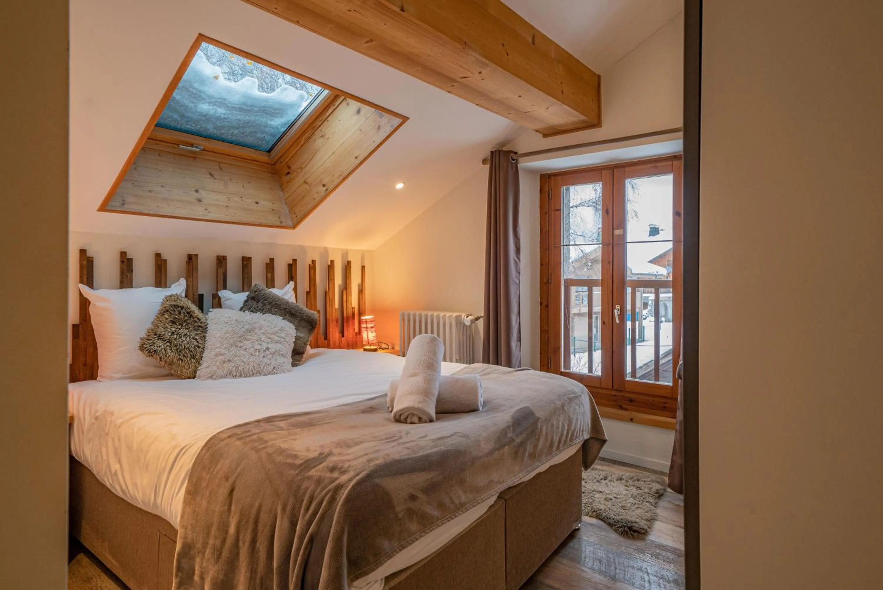 Bed in Loft Apartment High Rimaye - Mont Blanc Views, Close to Brevent