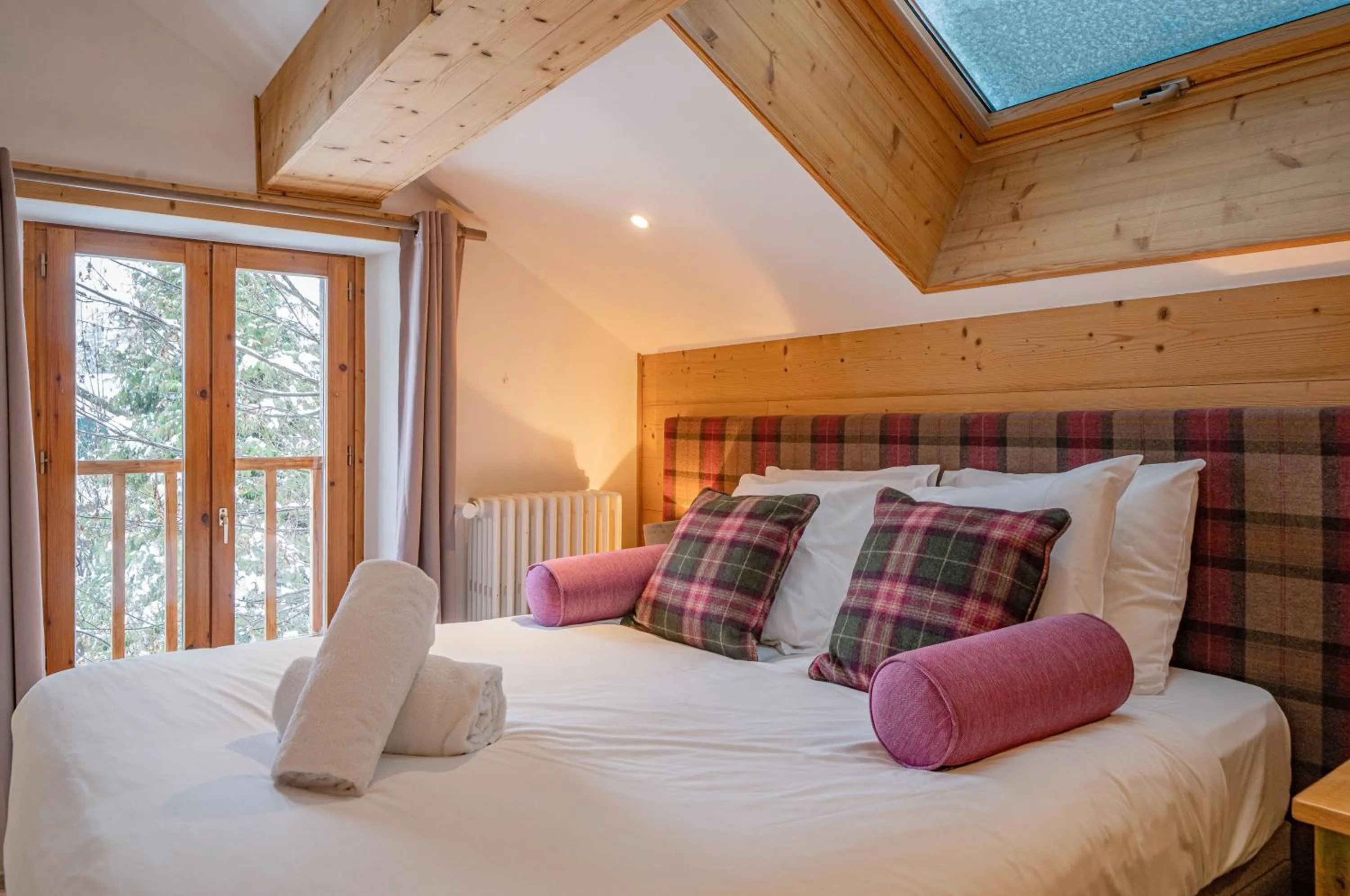 Bed in Loft Apartment High Rimaye - Mont Blanc Views, Close to Brevent