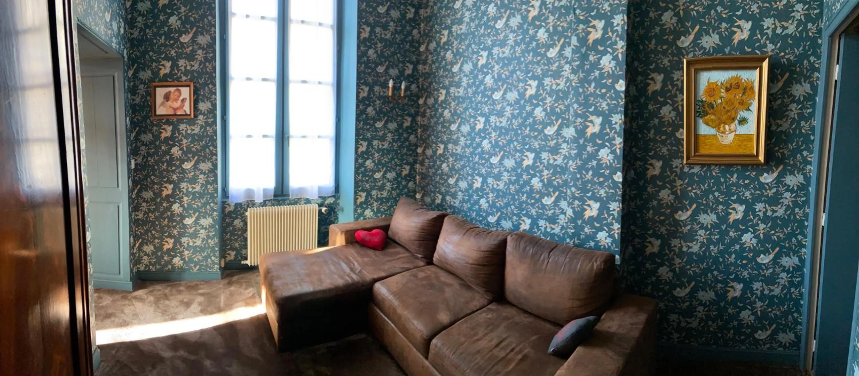 Seating area in Le Castel Ecossais