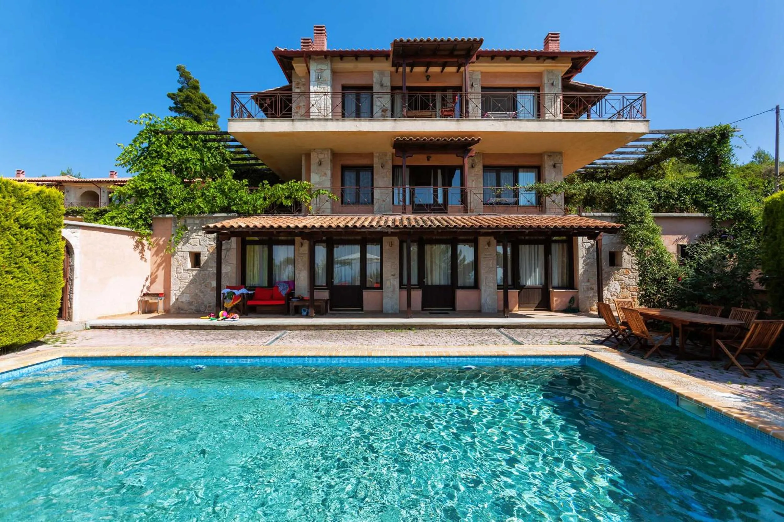 Property building in Akritas Ef Zin Villas & Suites