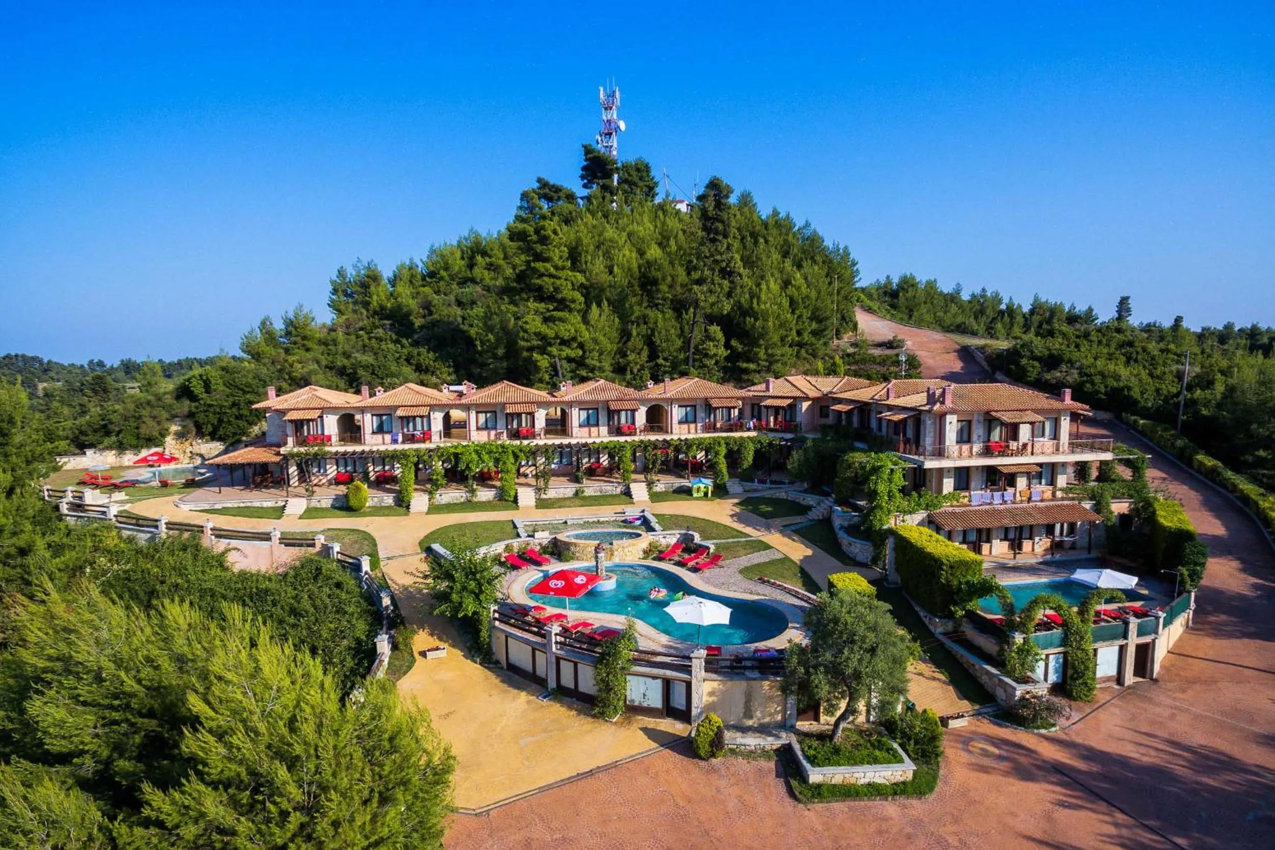 Pool view in Akritas Ef Zin Villas & Suites