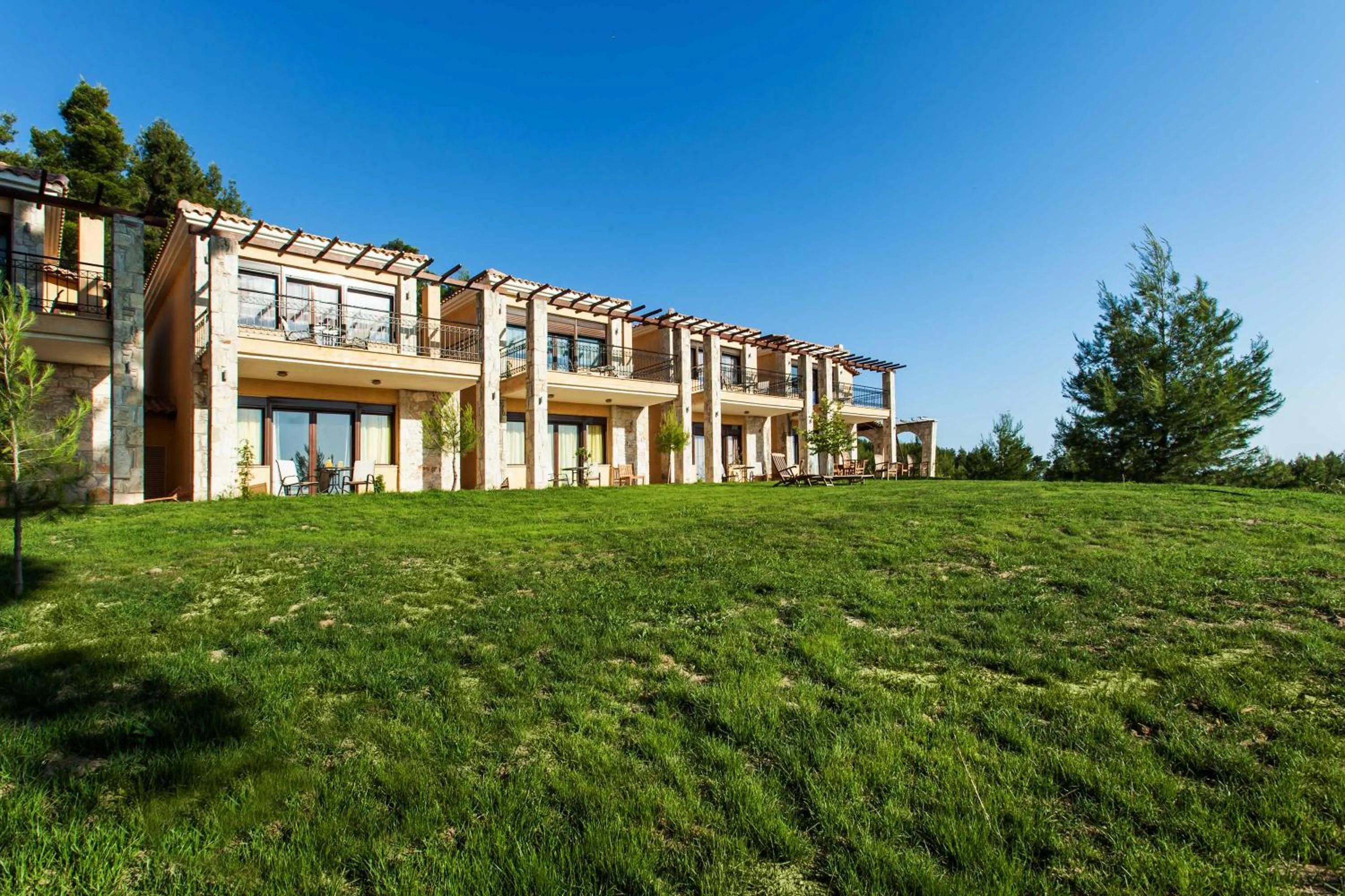 Property building in Akritas Ef Zin Villas & Suites