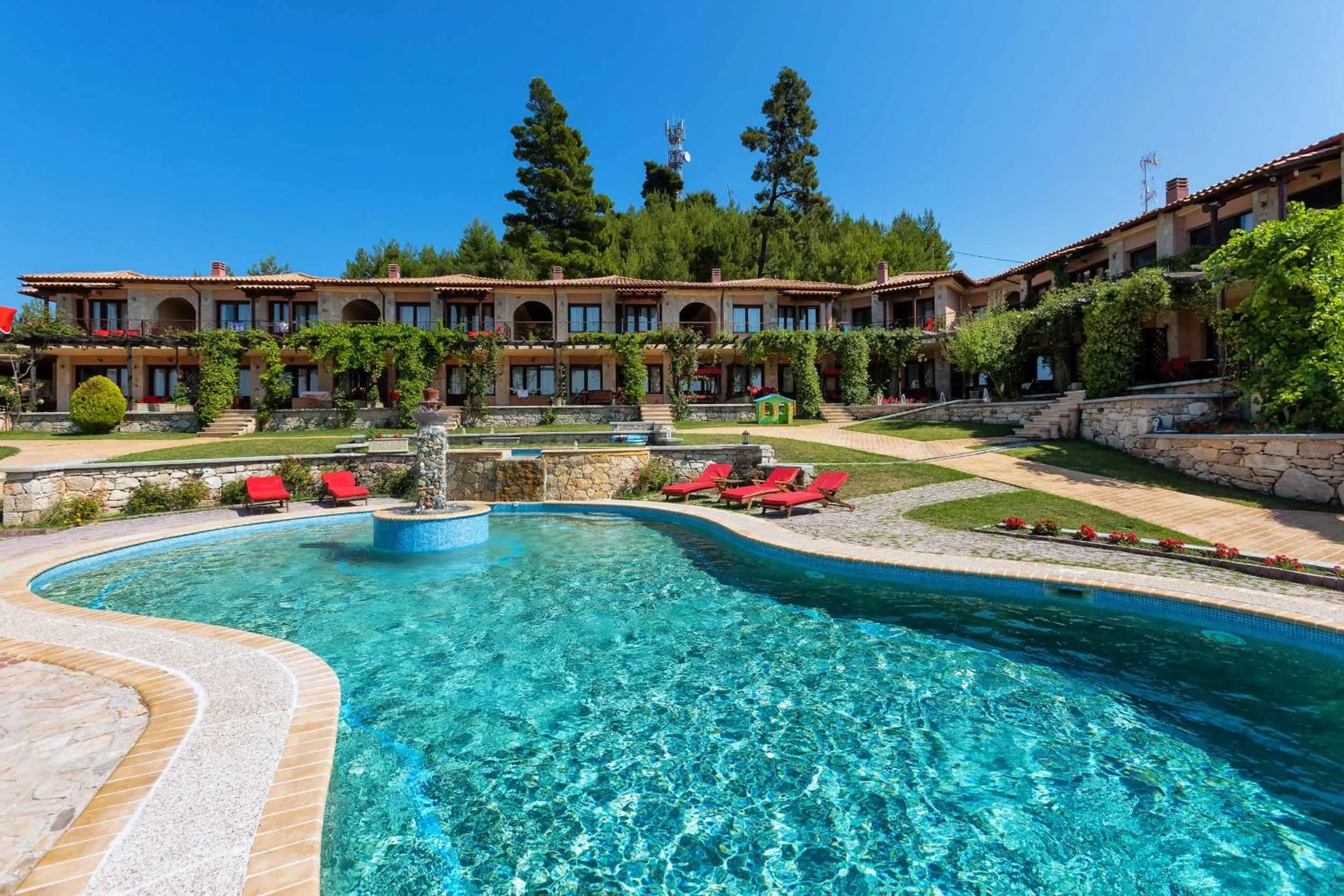 Property building in Akritas Ef Zin Villas & Suites