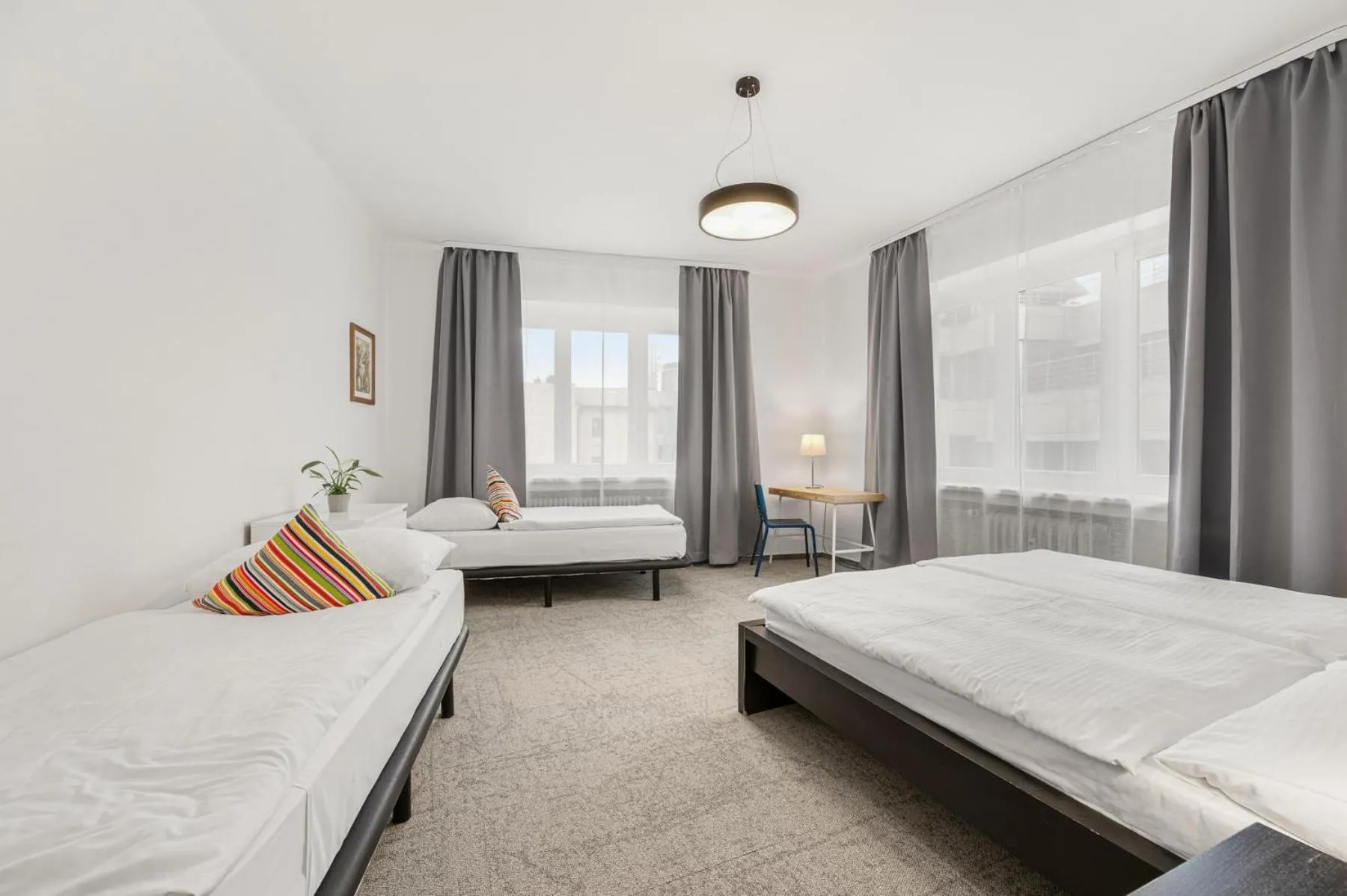 Apartment with Balcony in Petit Dependance
