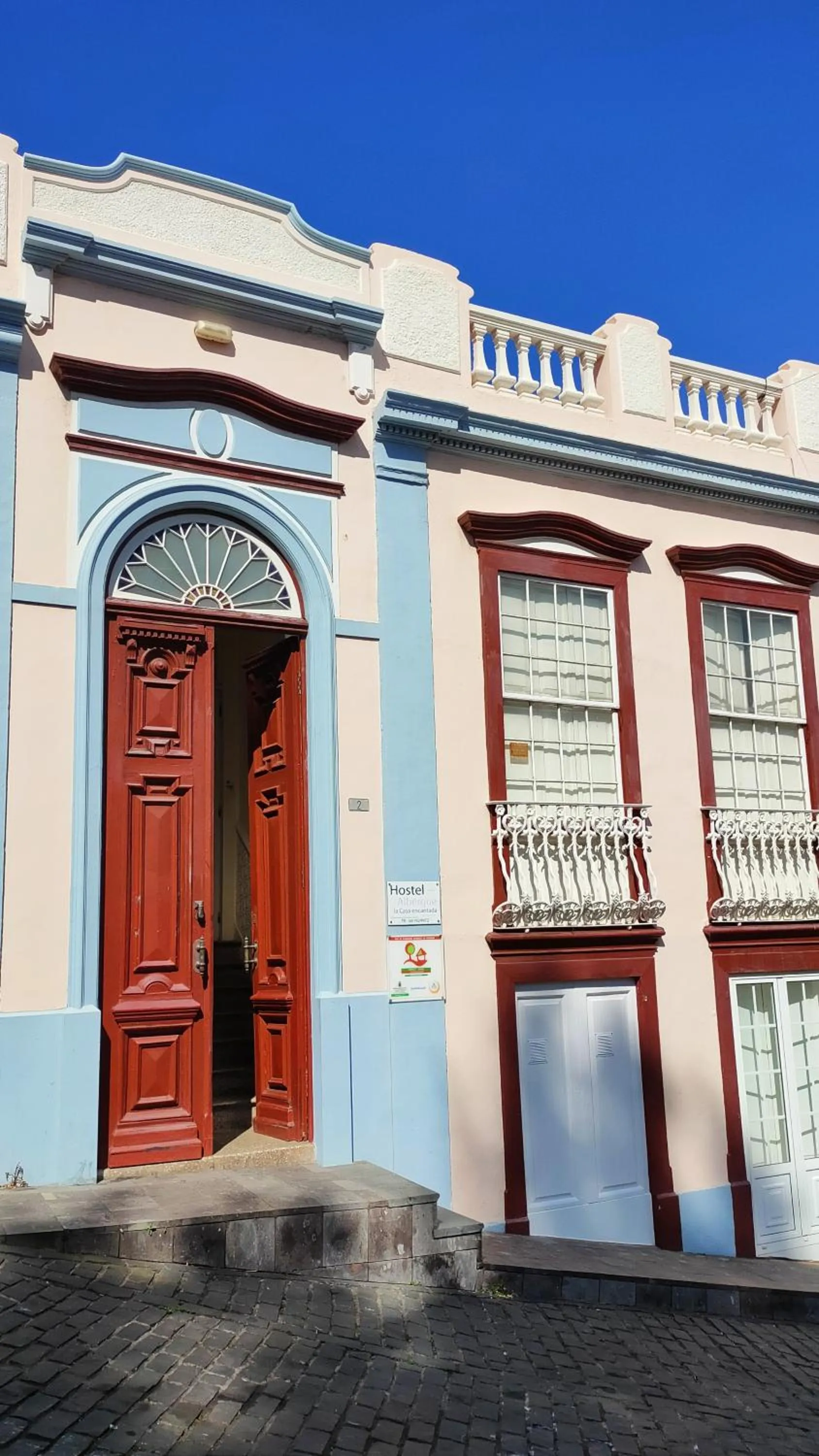 Property building in Hostel Albergue La Casa Encantada