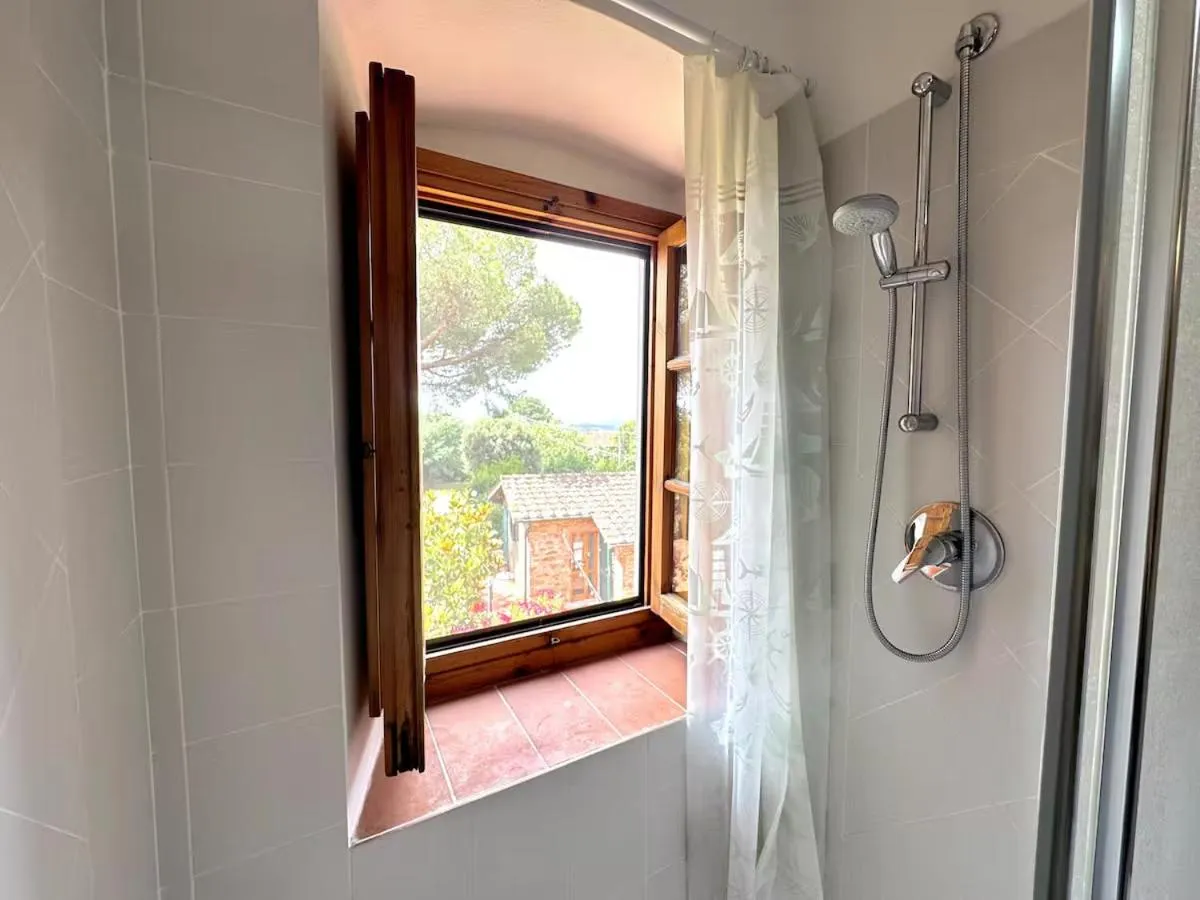 Shower in Agriturismo Podere Rondinaio