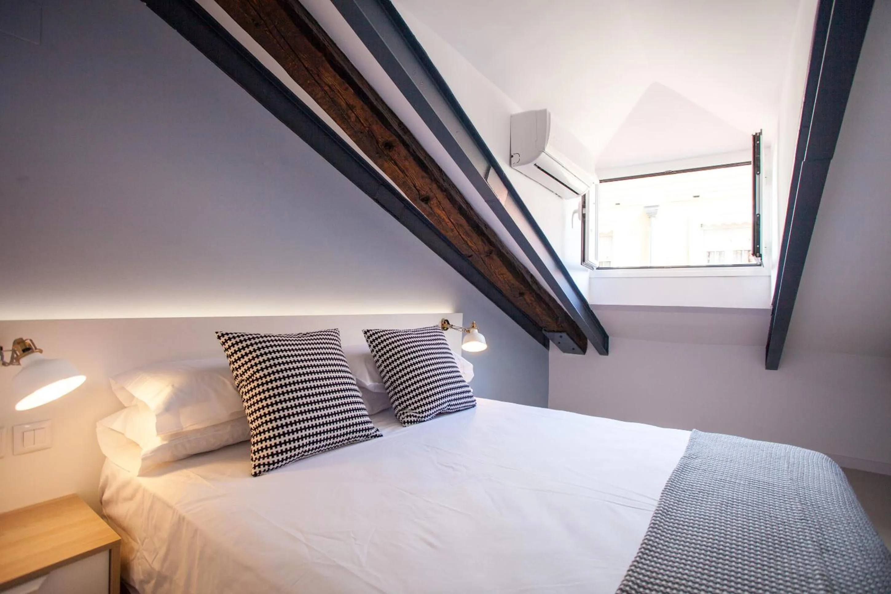 Bedroom, Bed in Apartment in Malasaña