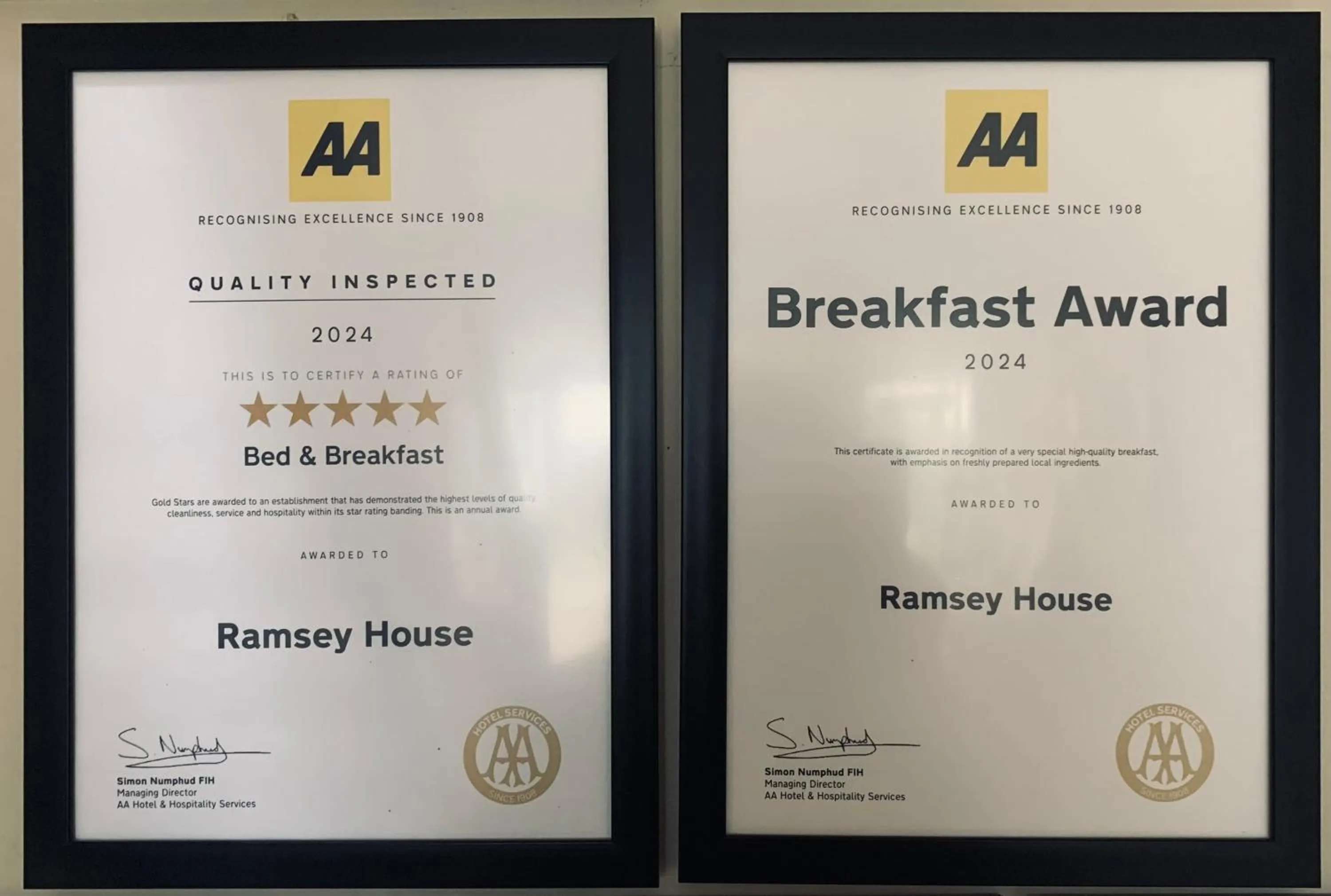 Certificate/Award in Ramsey House - Luxury Licensed B&B - Parking and Guest Lounge