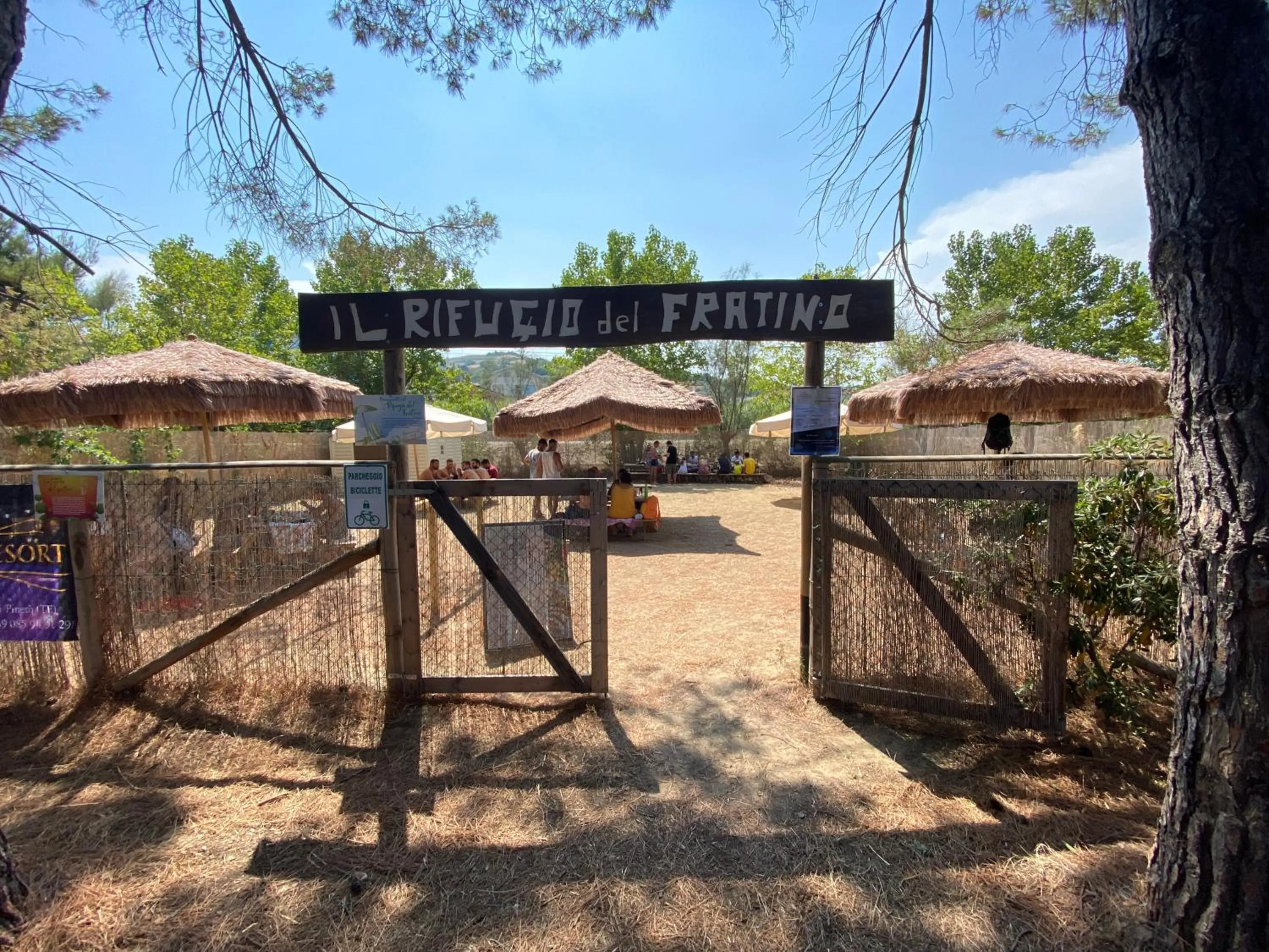 Restaurant/places to eat in Pineto Resort