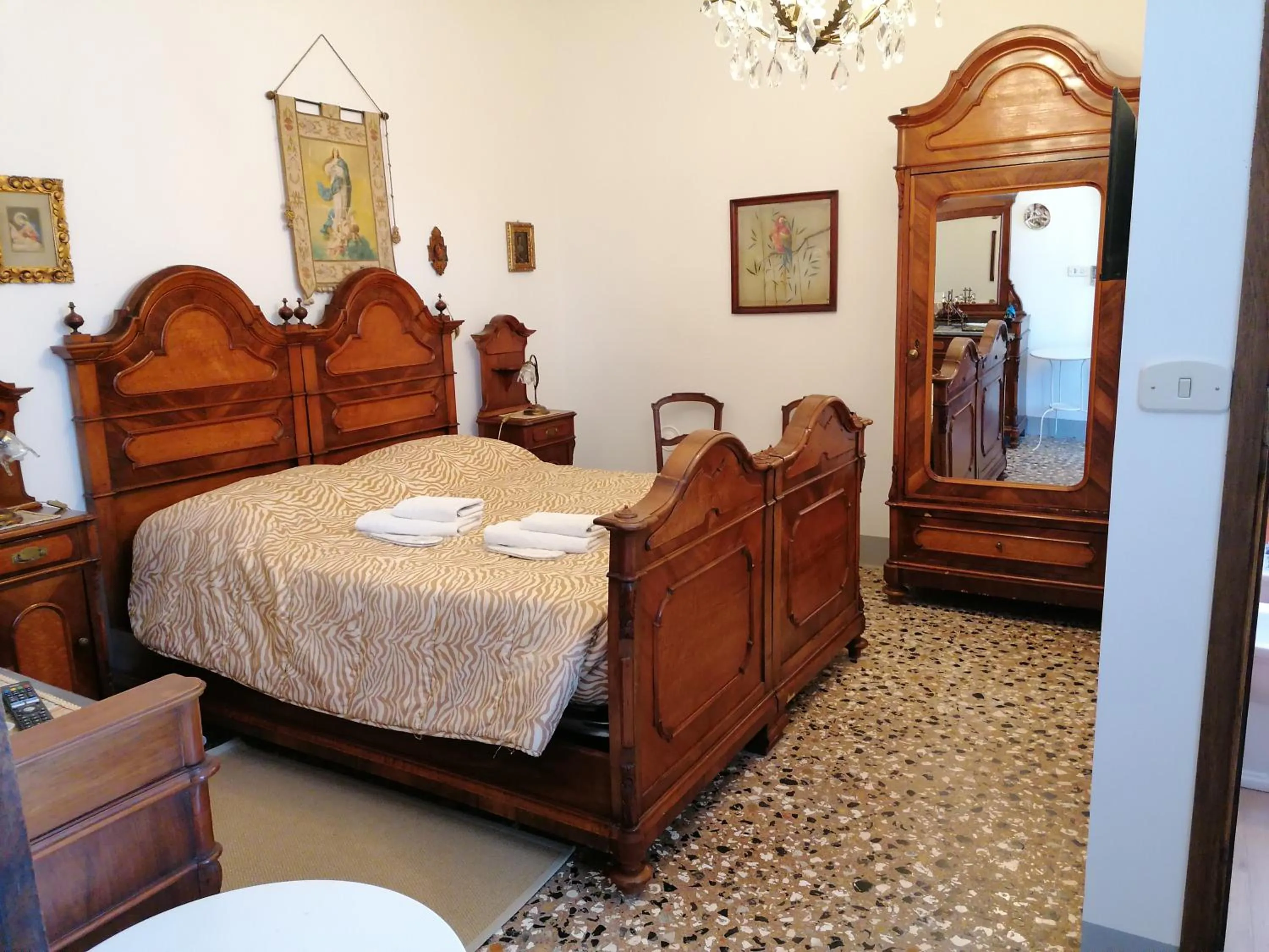 Bed in B&b Villa Bornancini