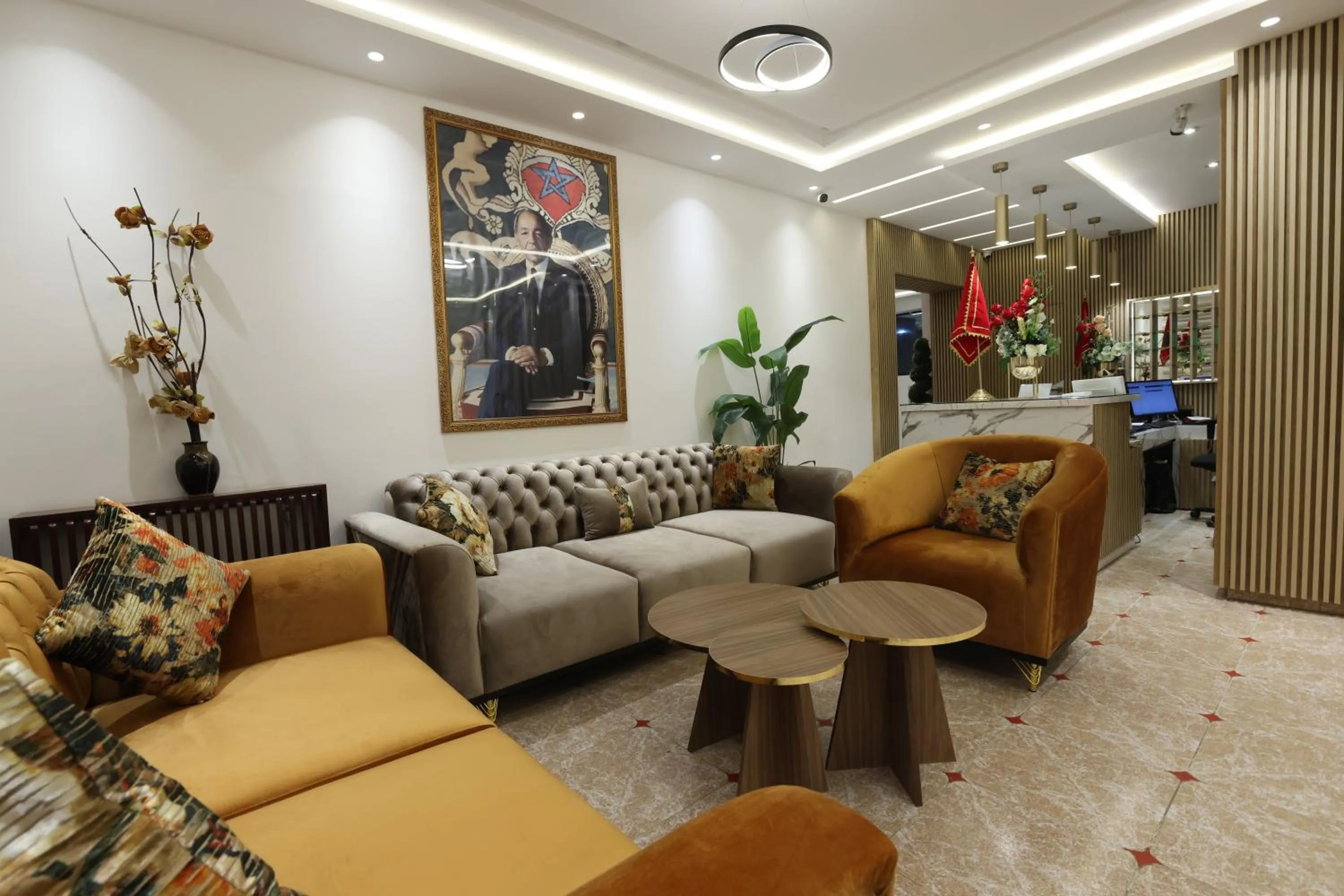 Lobby or reception in Hôtel Des Lilas