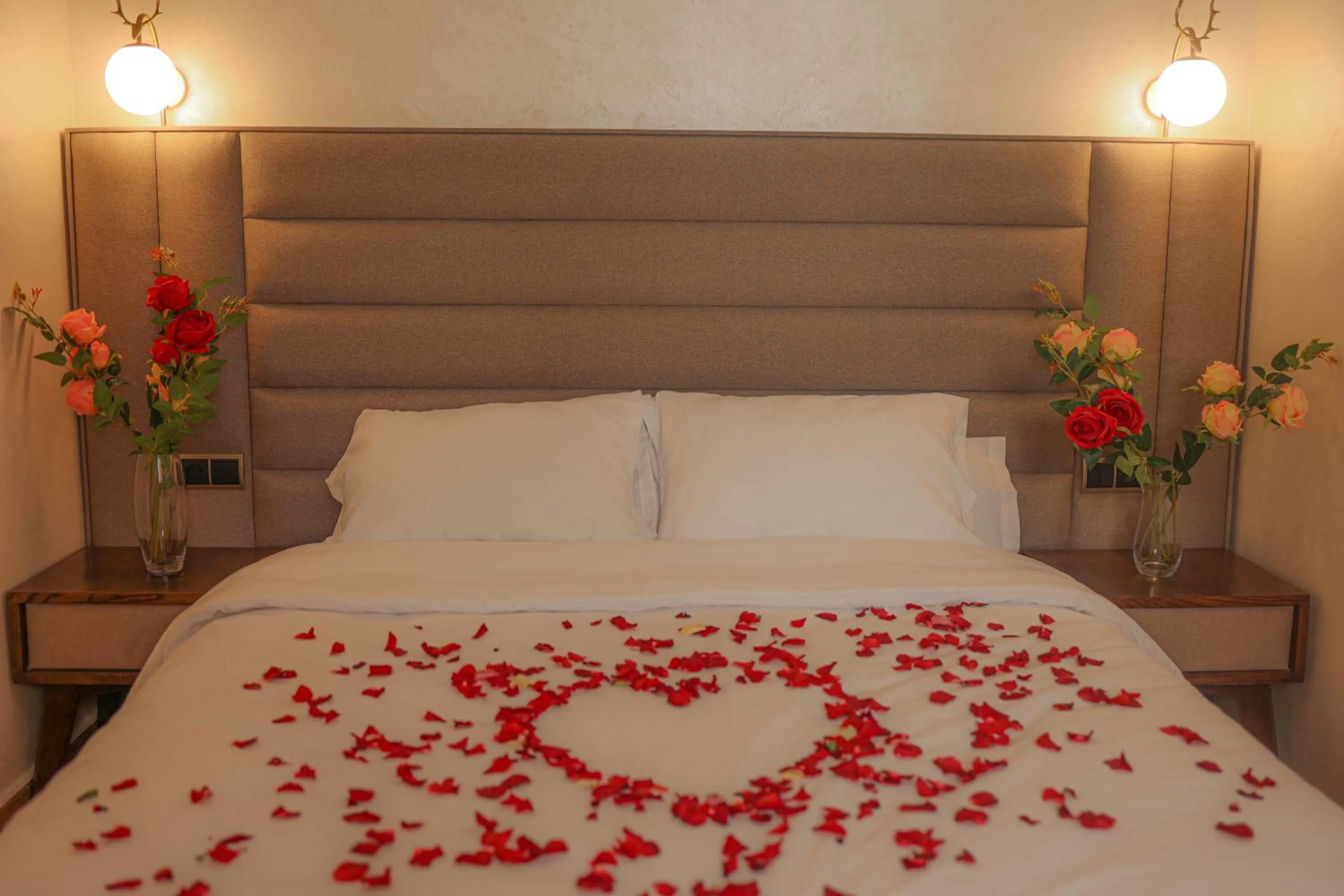 Bed in Hôtel Des Lilas