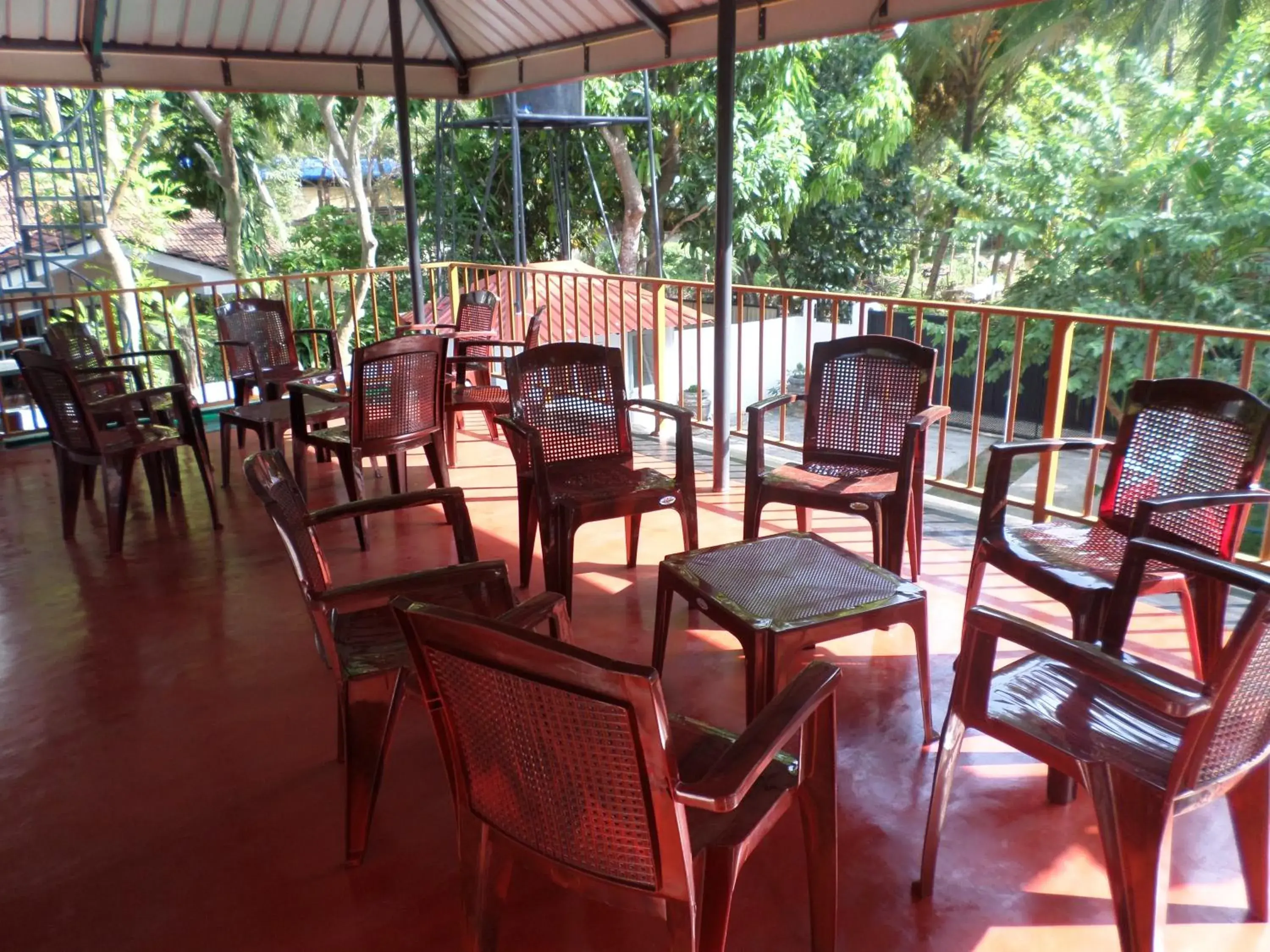 Budget Double Room in Mayura Rest Inn Budget Double Room in Mayura Rest Inn