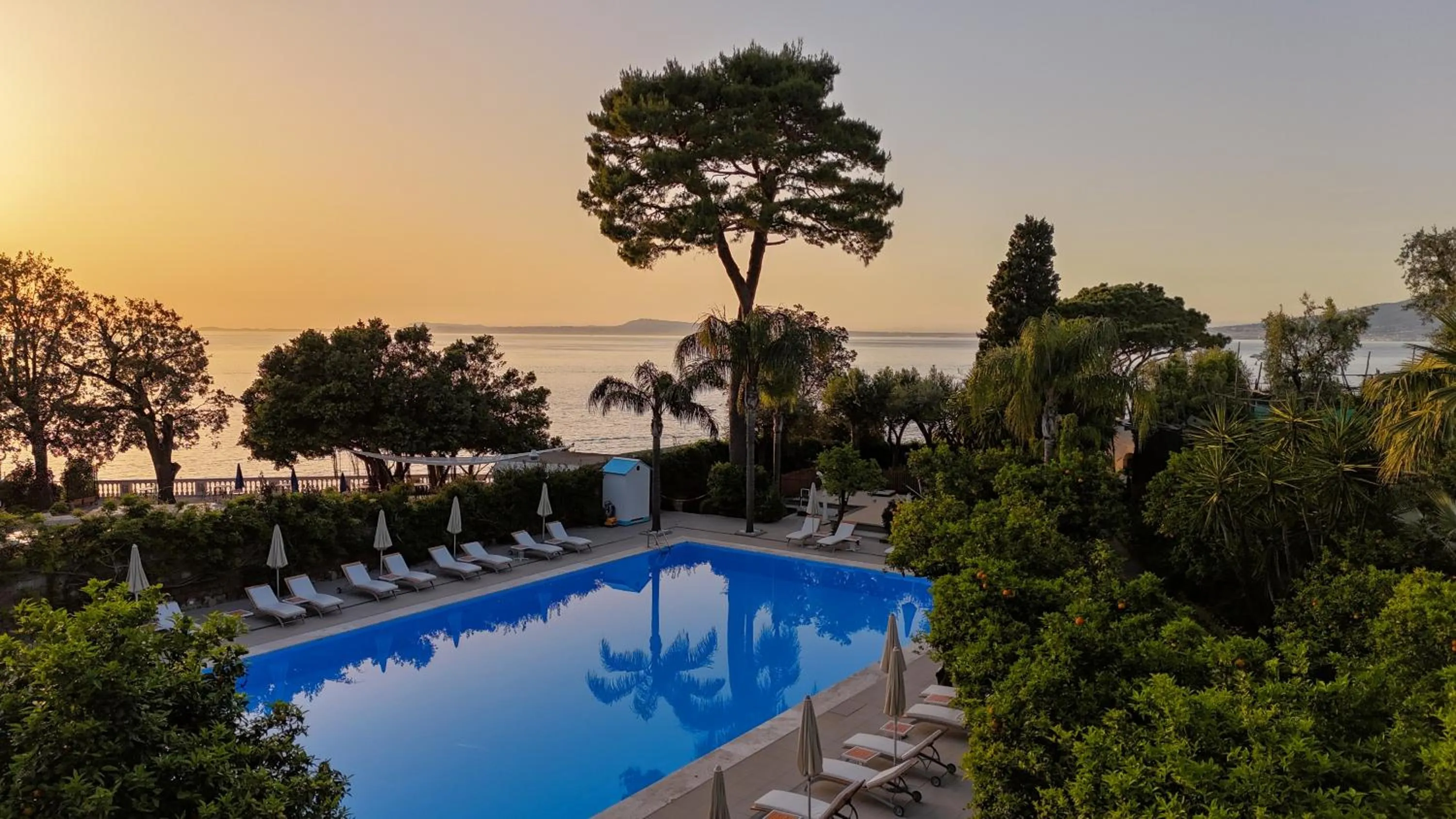 Pool view in Grand Hotel Cocumella