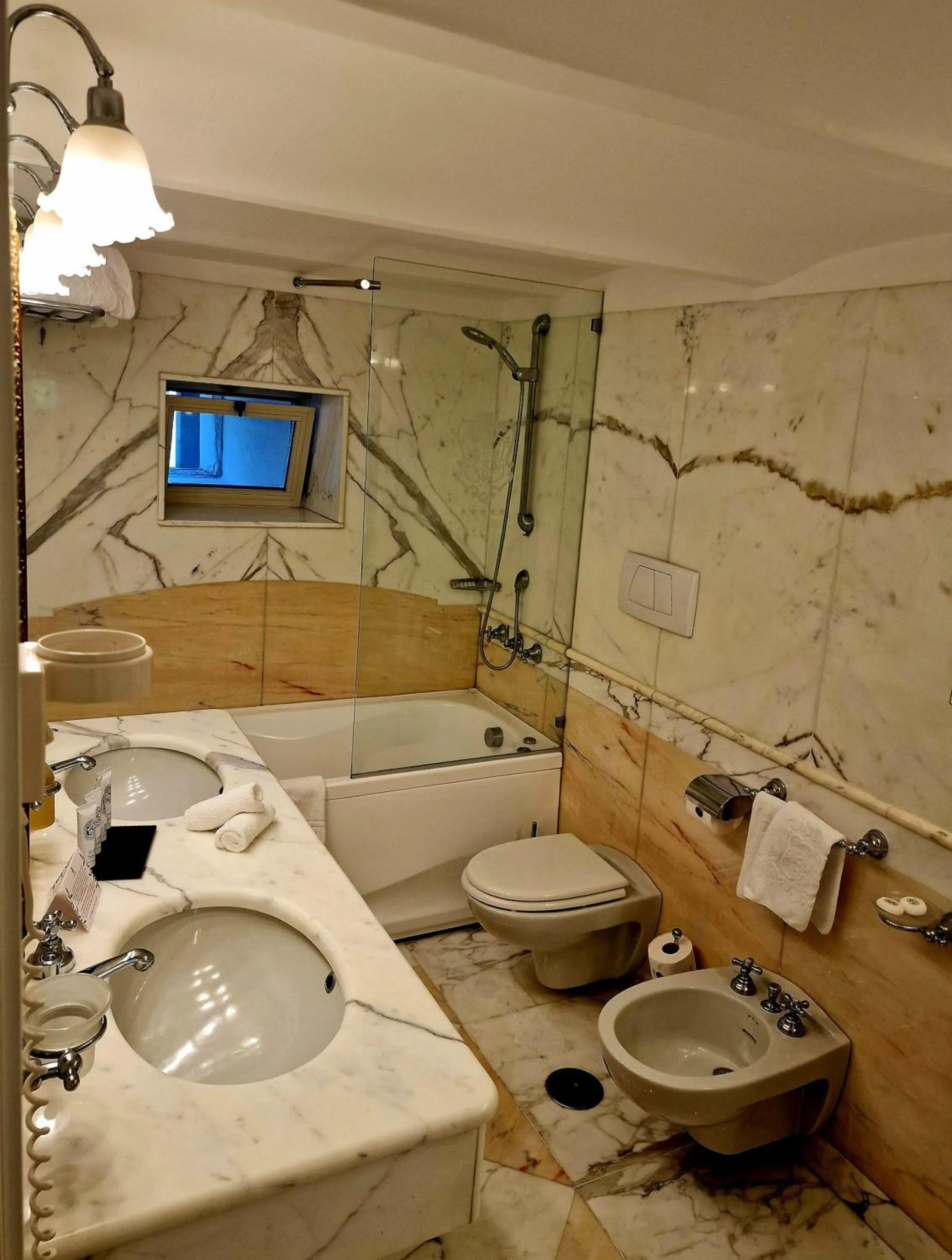 Bathroom in Grand Hotel Cocumella