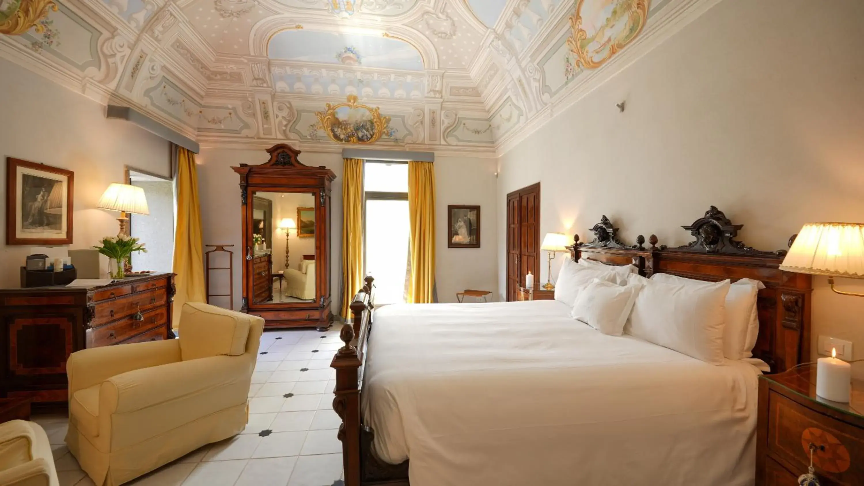 Historical Suite in Grand Hotel Cocumella Historical Suite in Grand Hotel Cocumella