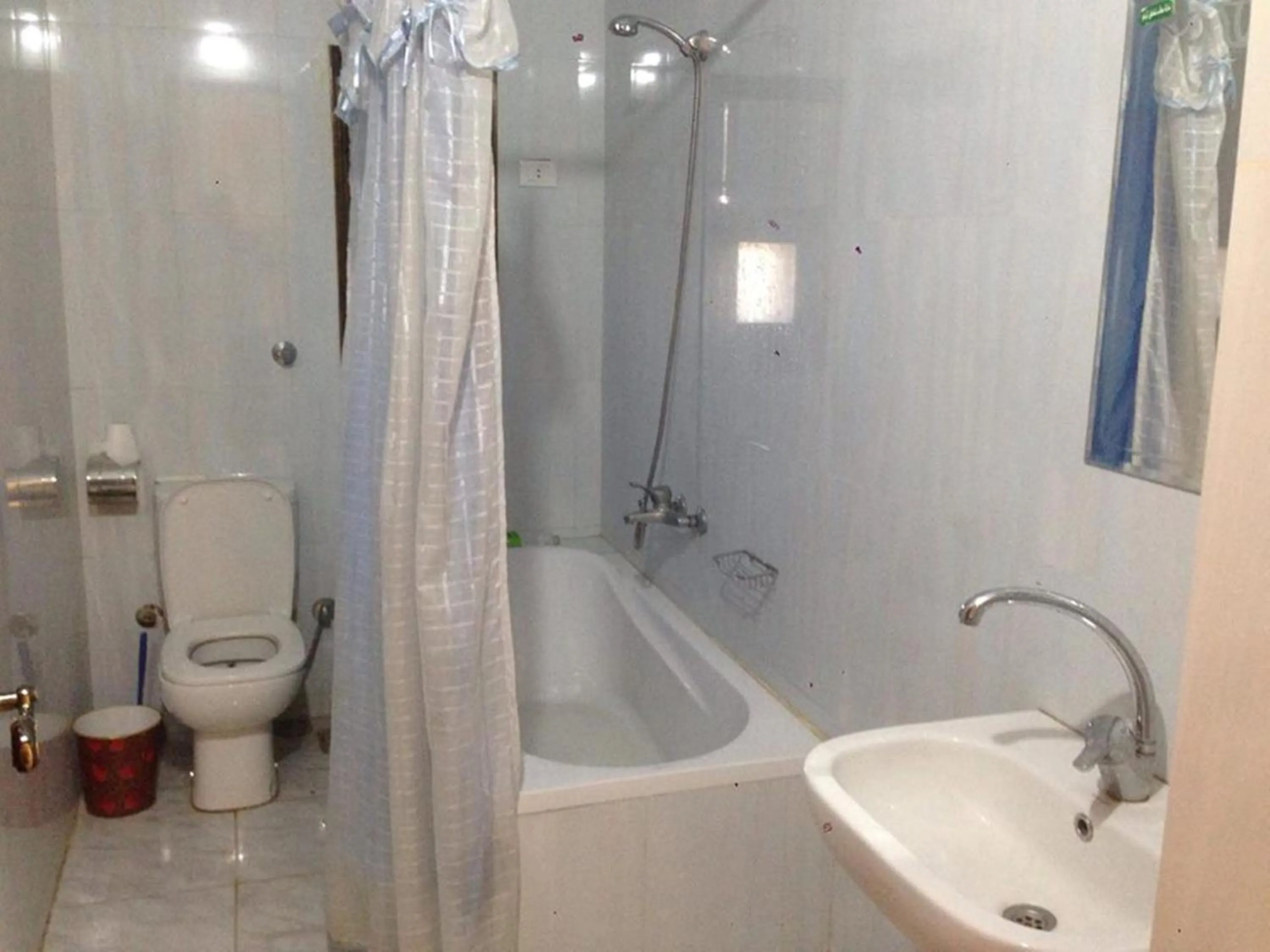 Bathroom in Luxor Guest House