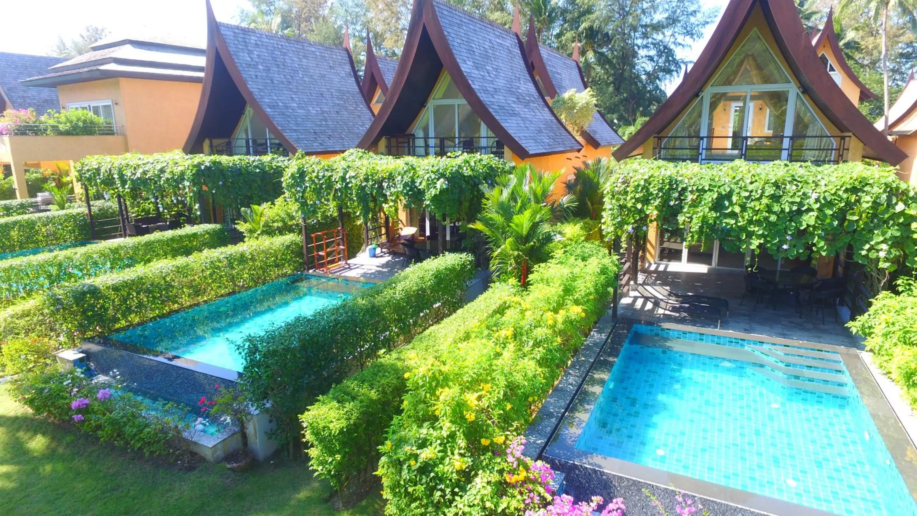 Garden in Koh Chang Beach Villas