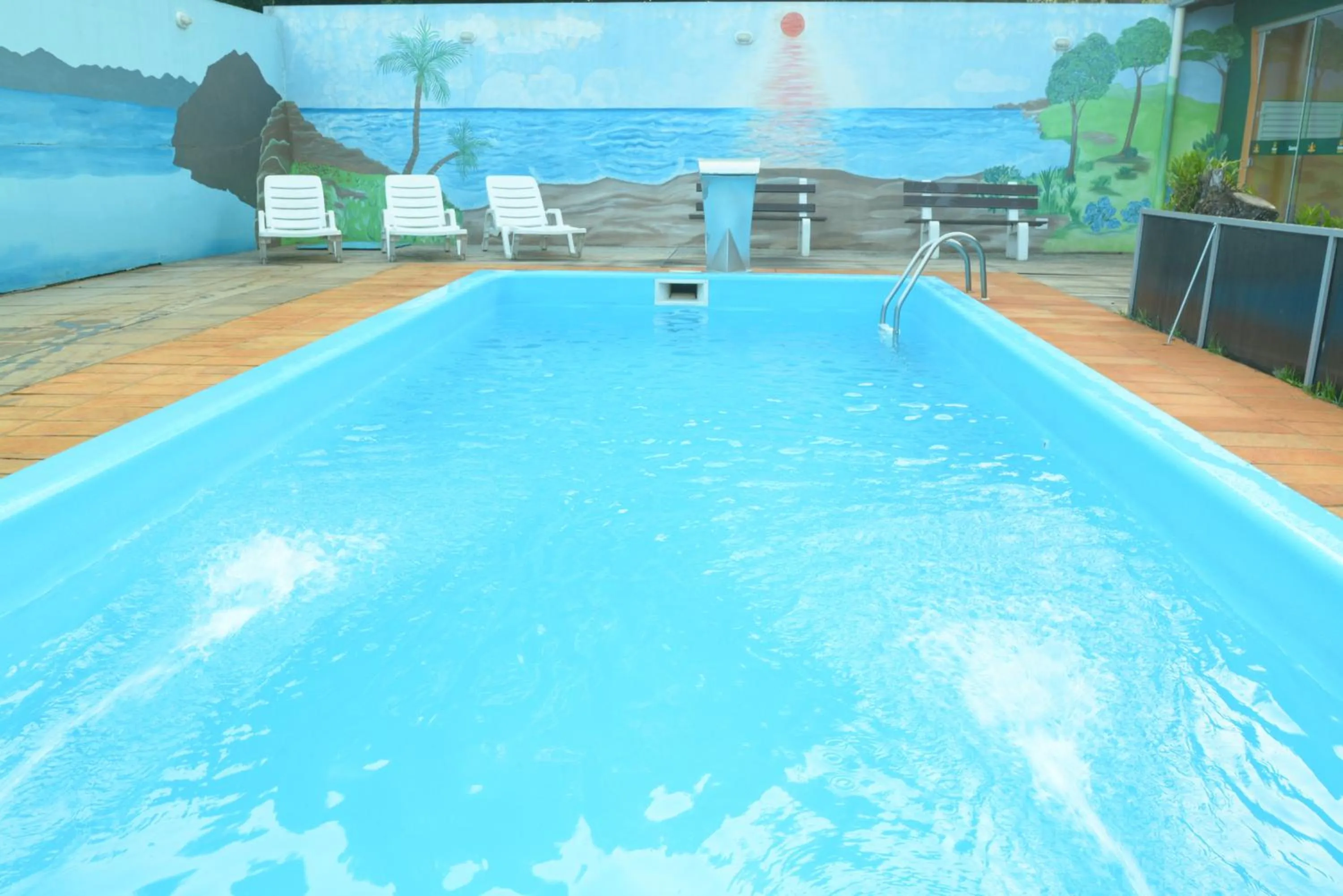 Swimming pool in Hotel Nossa Casa