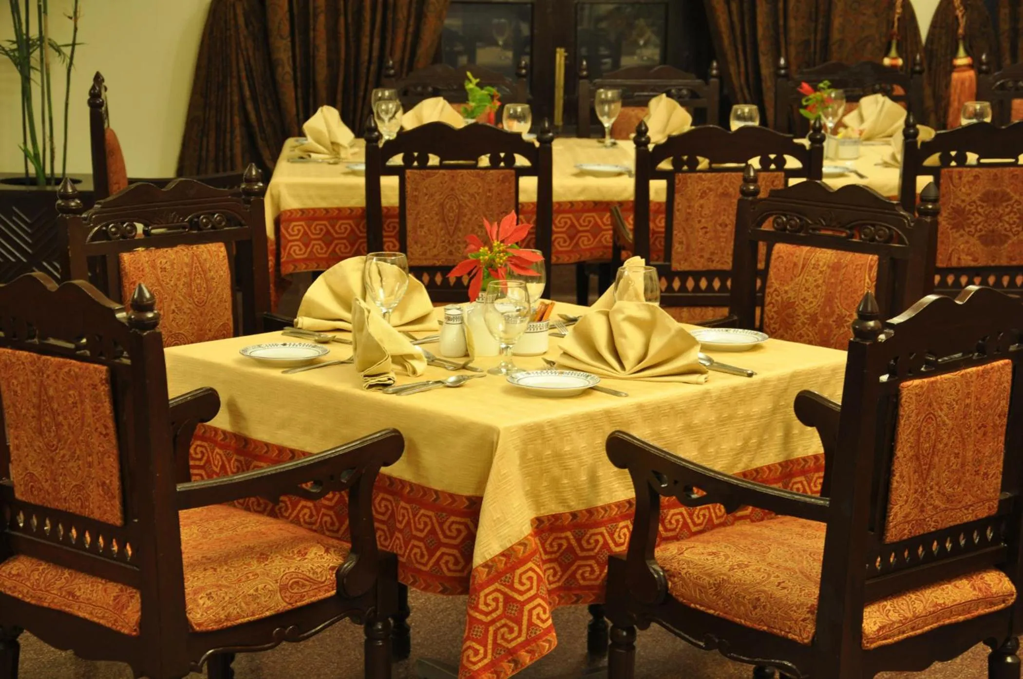 Restaurant/places to eat in Swat Serena Hotel