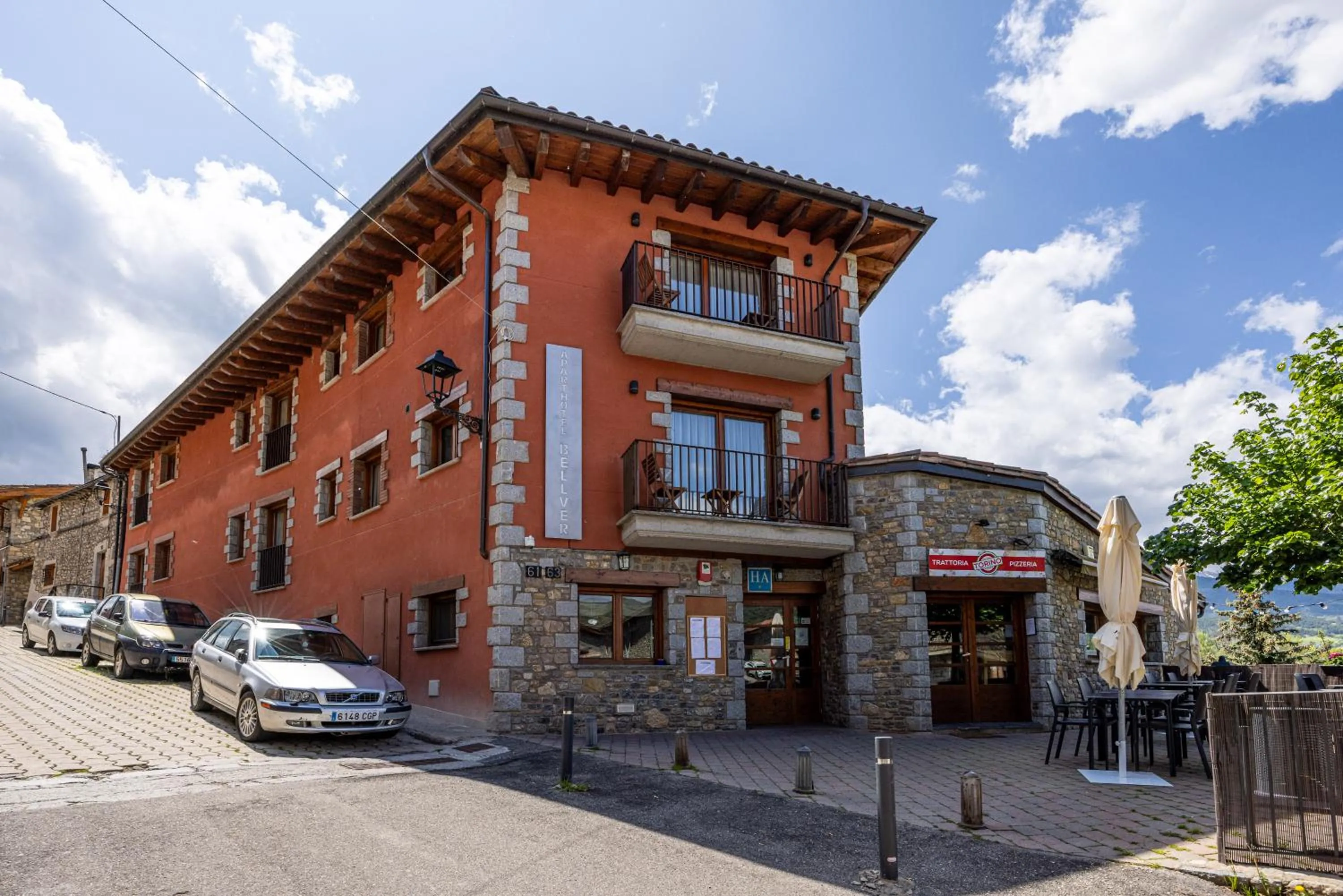 Facade/entrance in Aparthotel Bellver