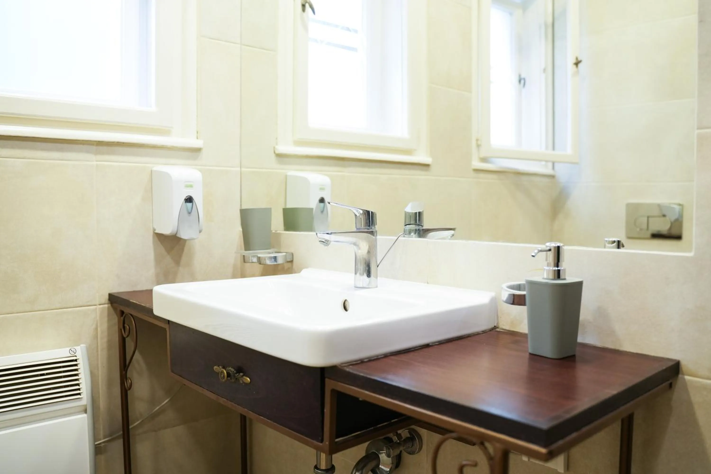 Bathroom in Hotel Dum by Muskat