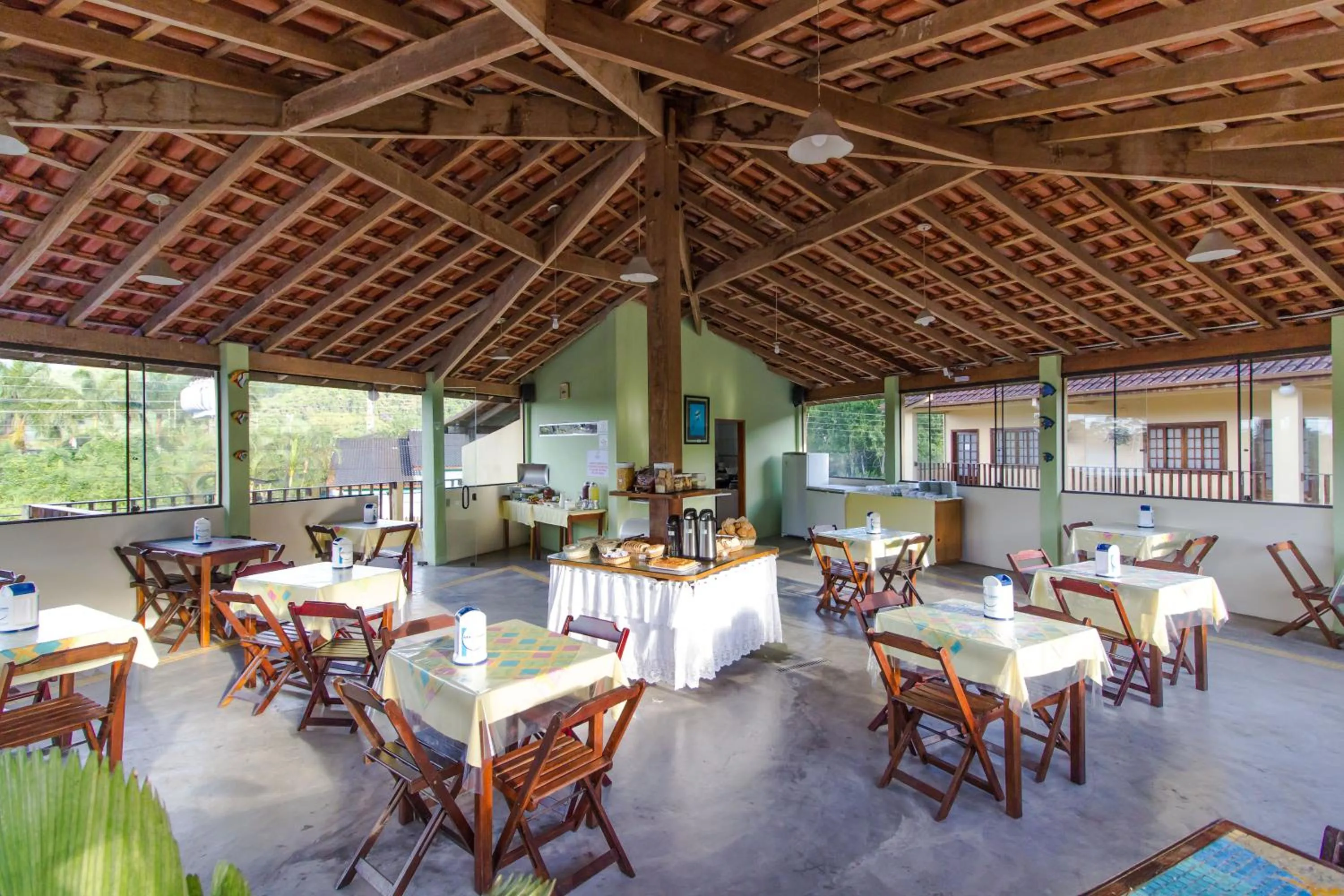 Buffet breakfast in Viamar Pousada