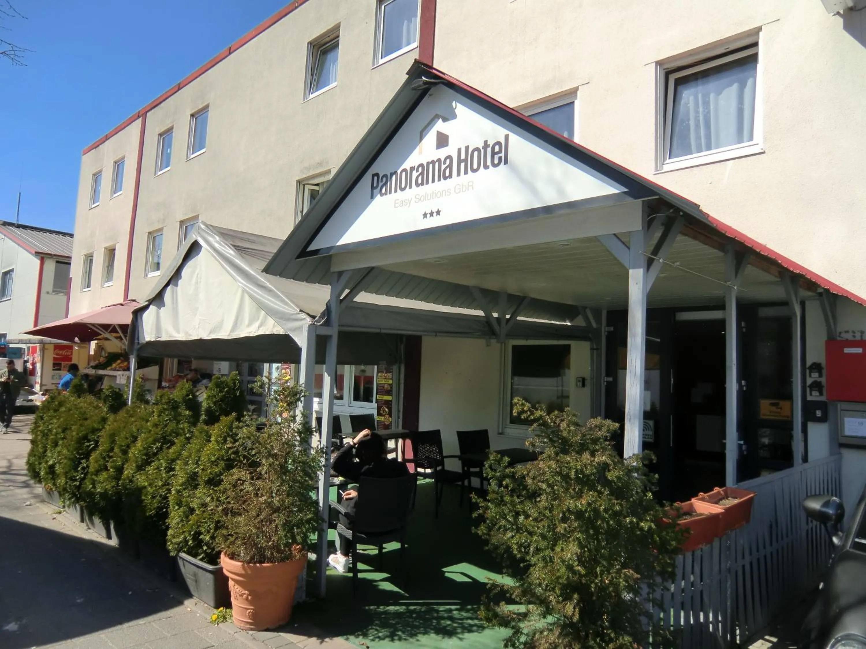 Property building in Panorama Hotel Frankfurt Offenbach Süd