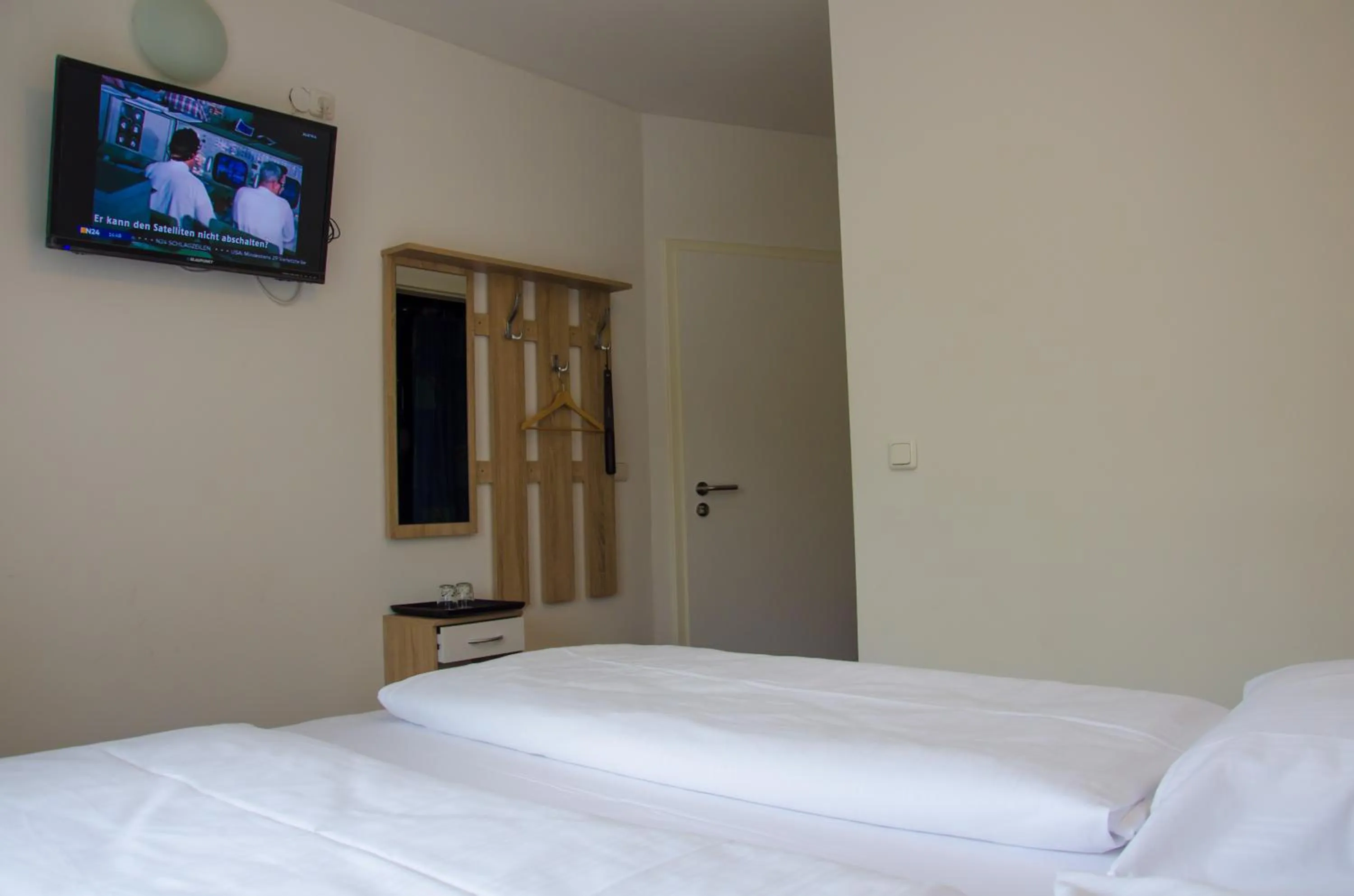 Bed in Panorama Hotel Frankfurt Offenbach Süd