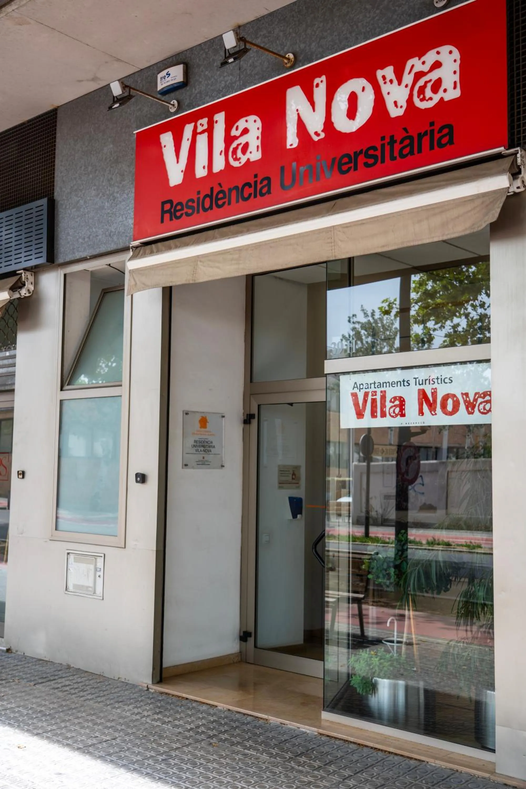 Property building in Apartaments Turístics Residencia Vila Nova