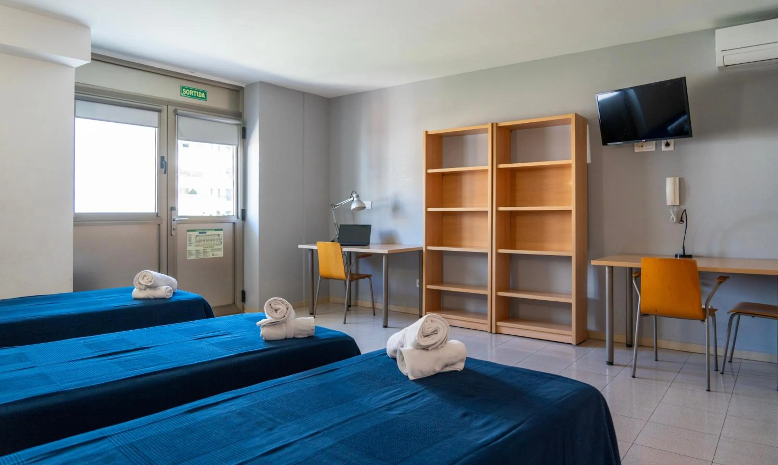 Bed in Apartaments Turístics Residencia Vila Nova