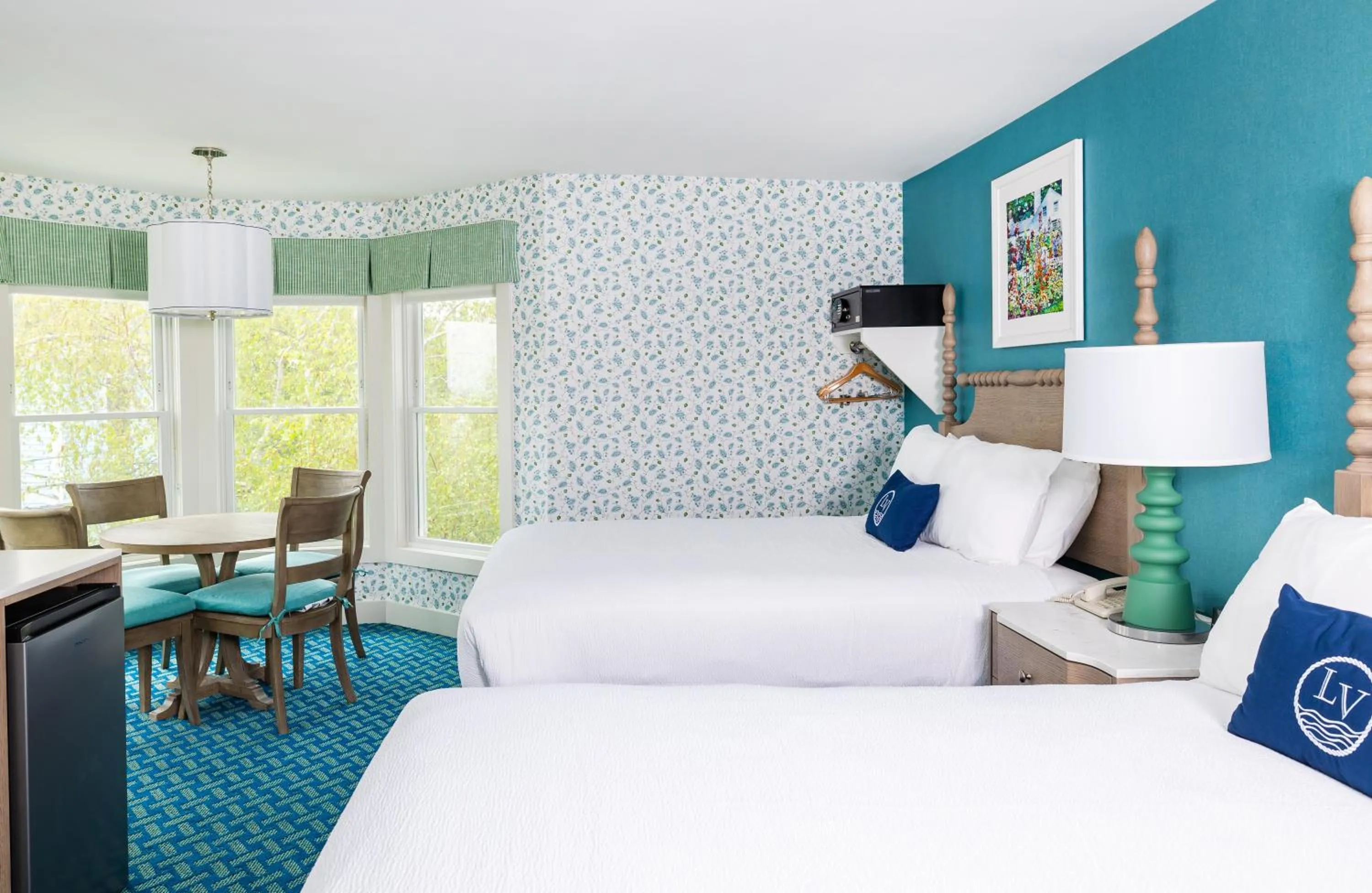 Photo of the whole room in Lake View Hotel