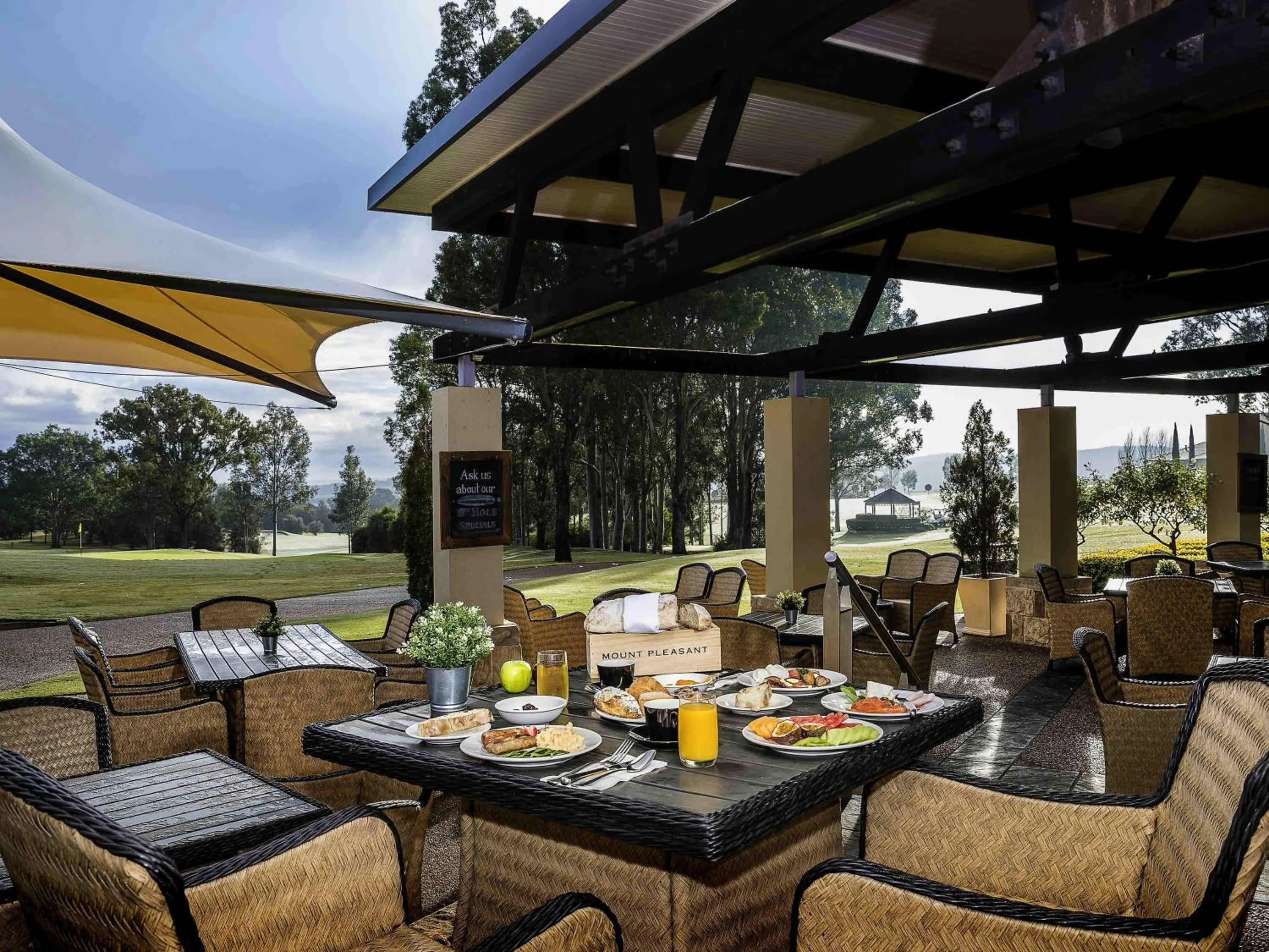 Restaurant/places to eat in Peppers Hunter Valley Accor Vacation Club Apartments