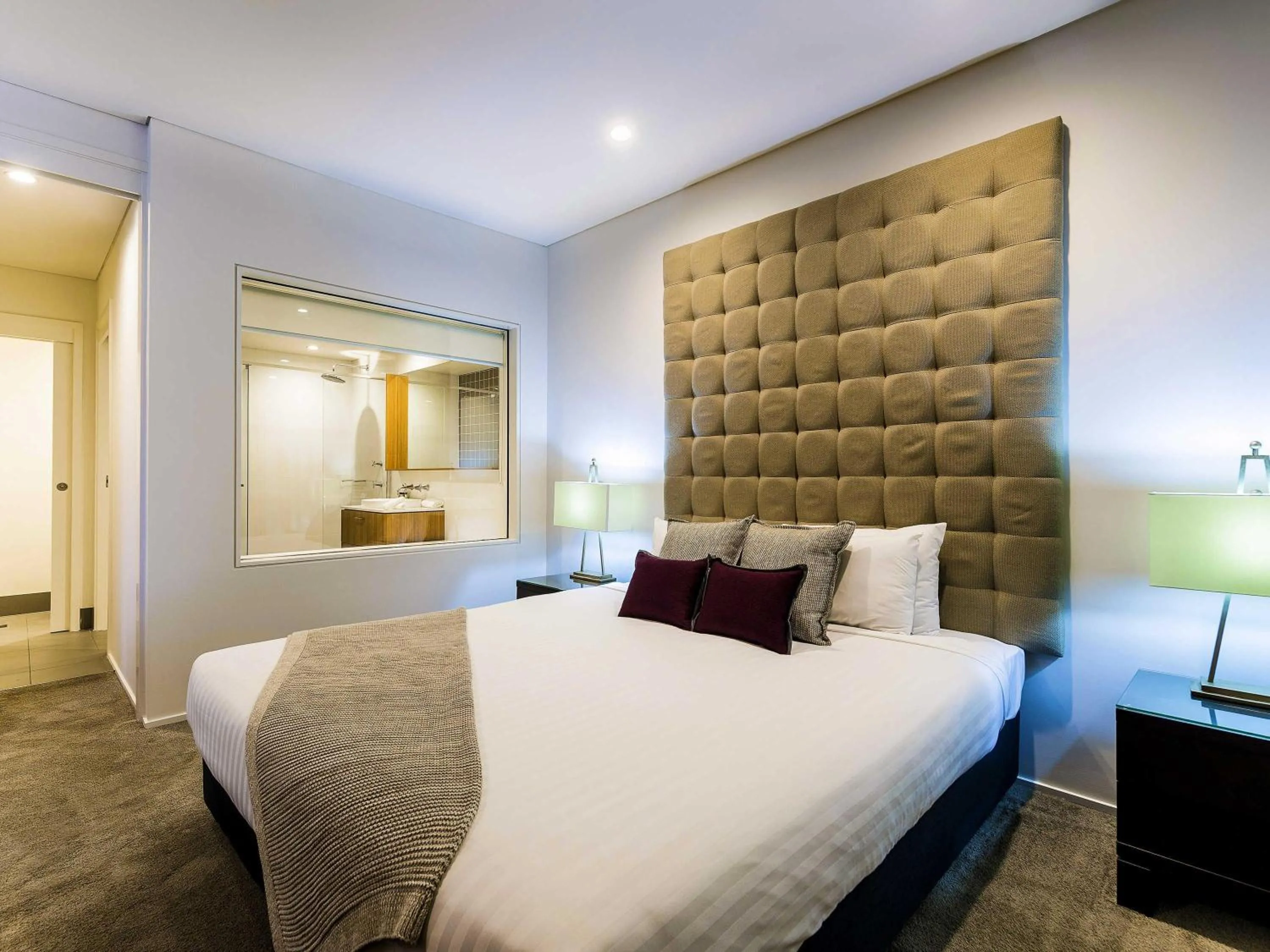 Bedroom, Bed in Grand Mercure the Vintage, Accor Vacation Club Apartments