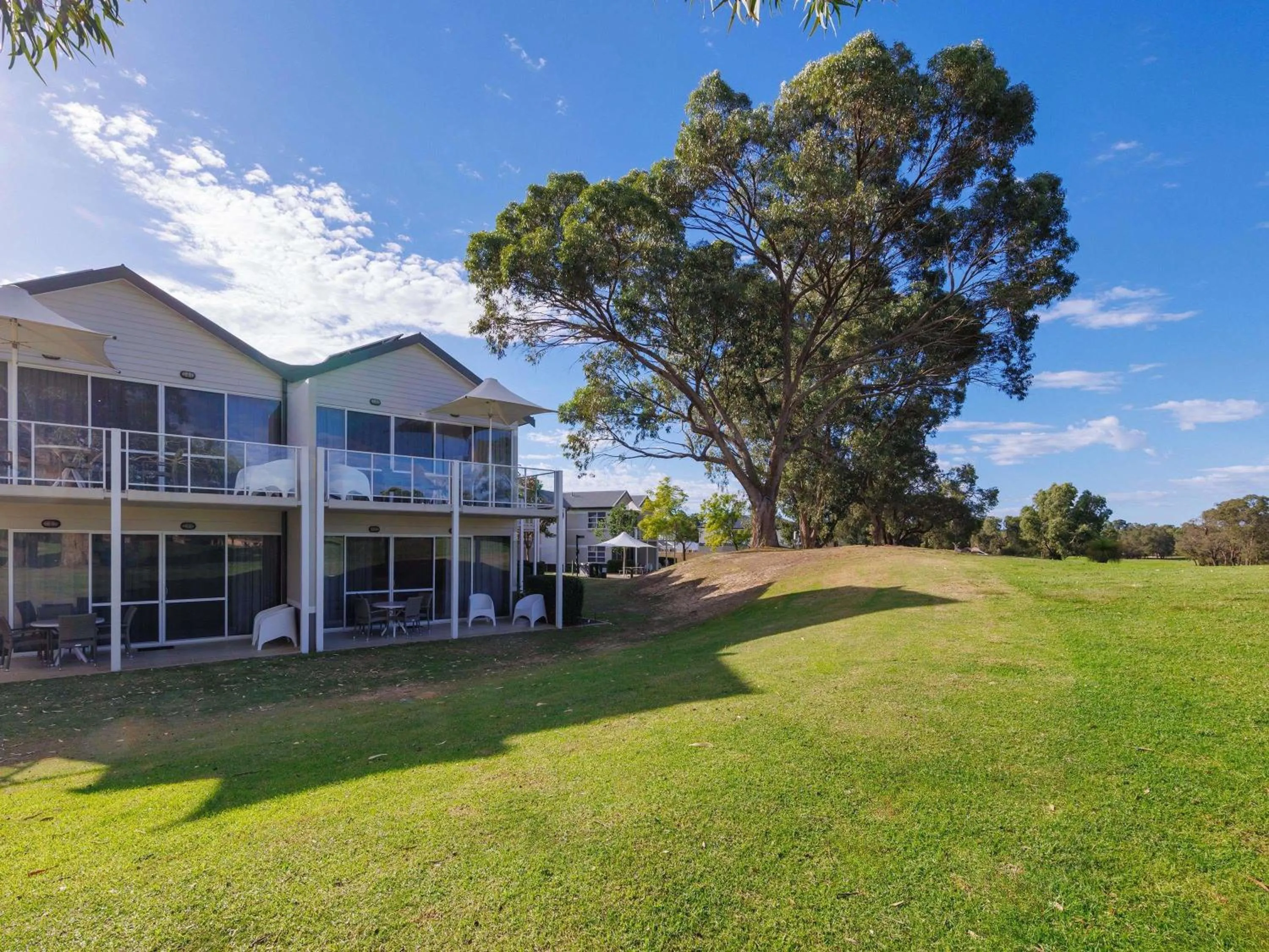 Property building in The Sebel Swan Valley the Vines