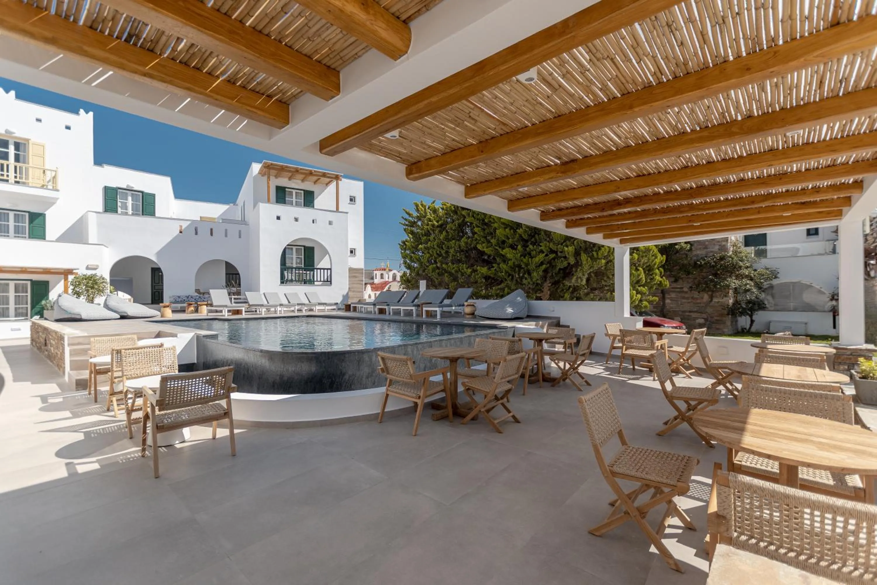 Restaurant/places to eat in Spiros