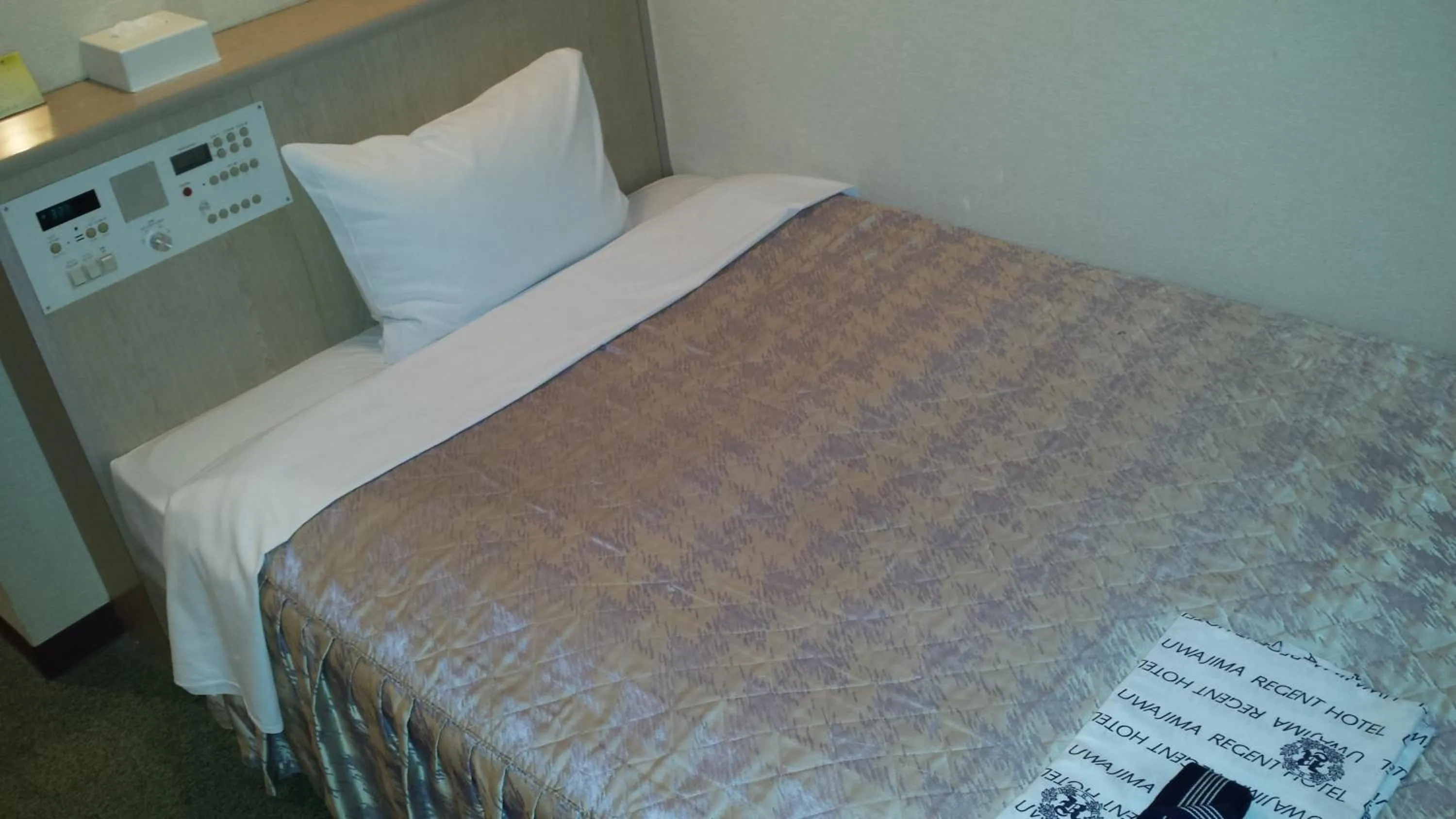 Bed in Uwajima Regent Hotel