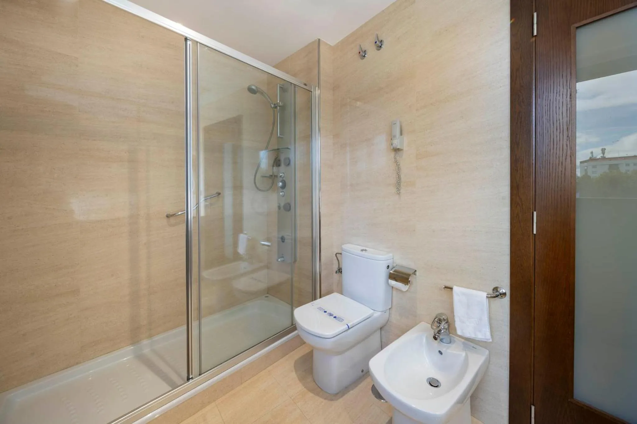 Shower in Hotel Coia de Vigo