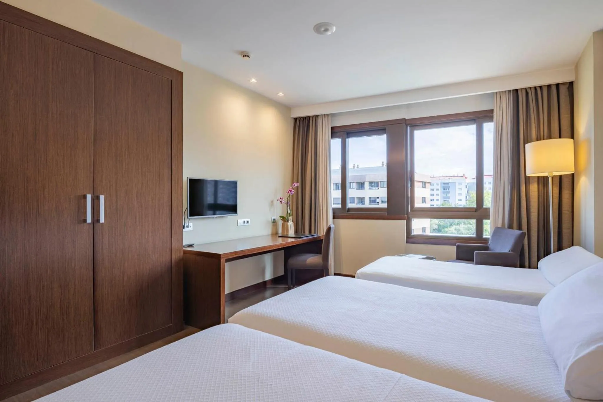 View (from property/room), Bed in Hotel Coia de Vigo