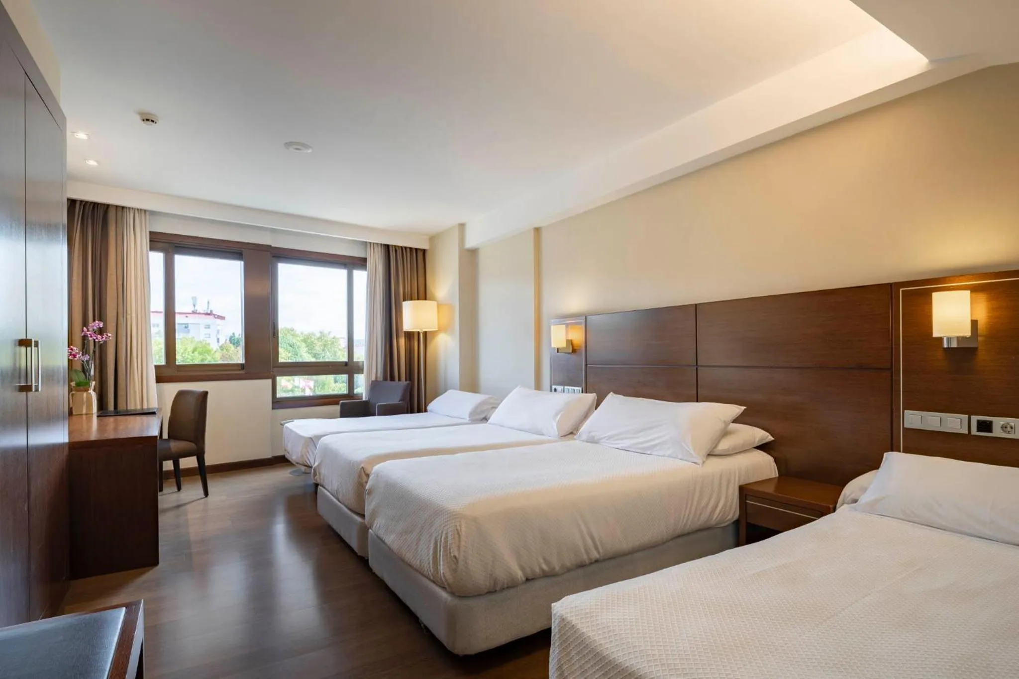 Property building, Bed in Hotel Coia de Vigo