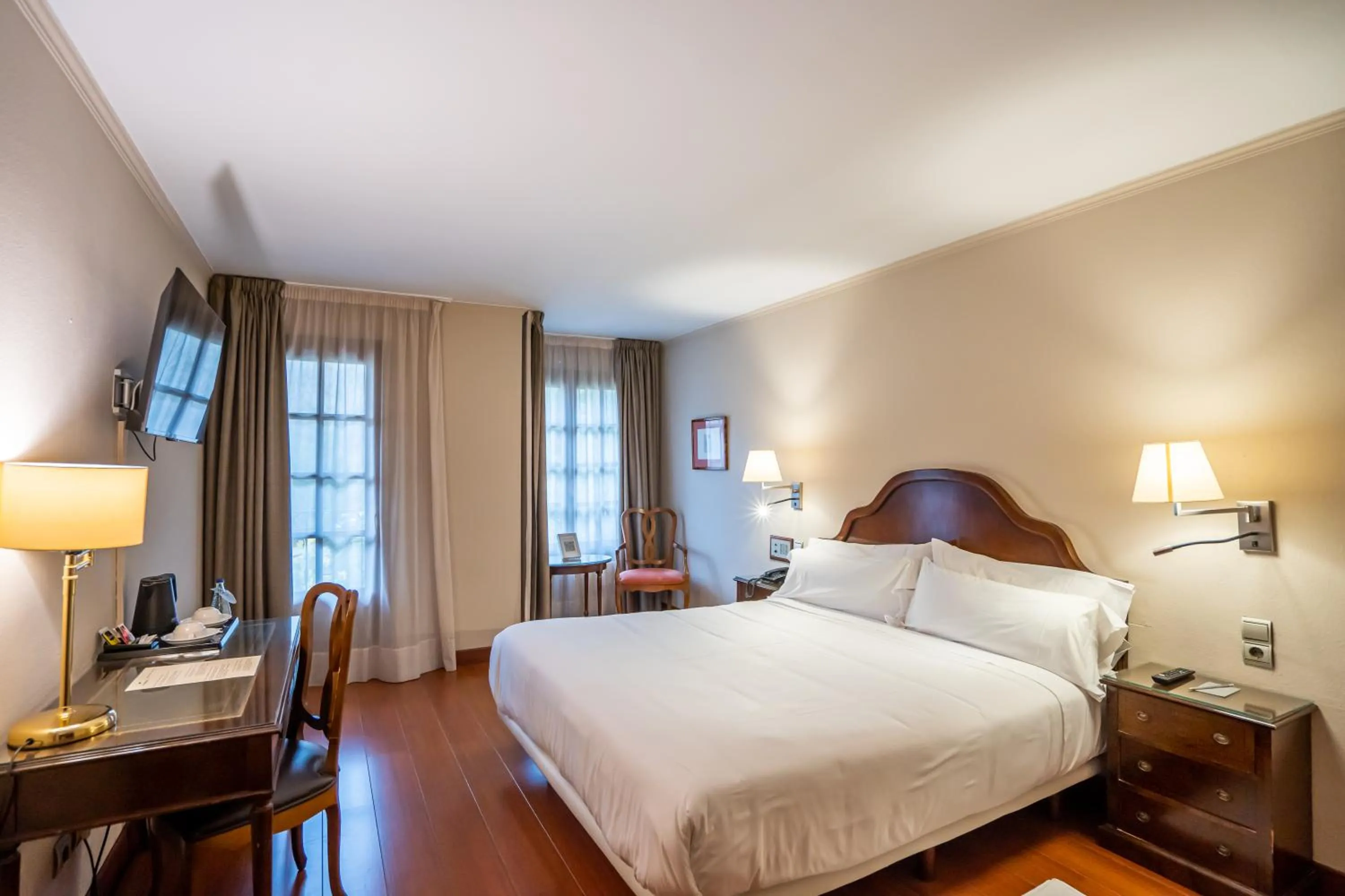 Photo of the whole room, Bed in Abba Xalet Suites Hotel