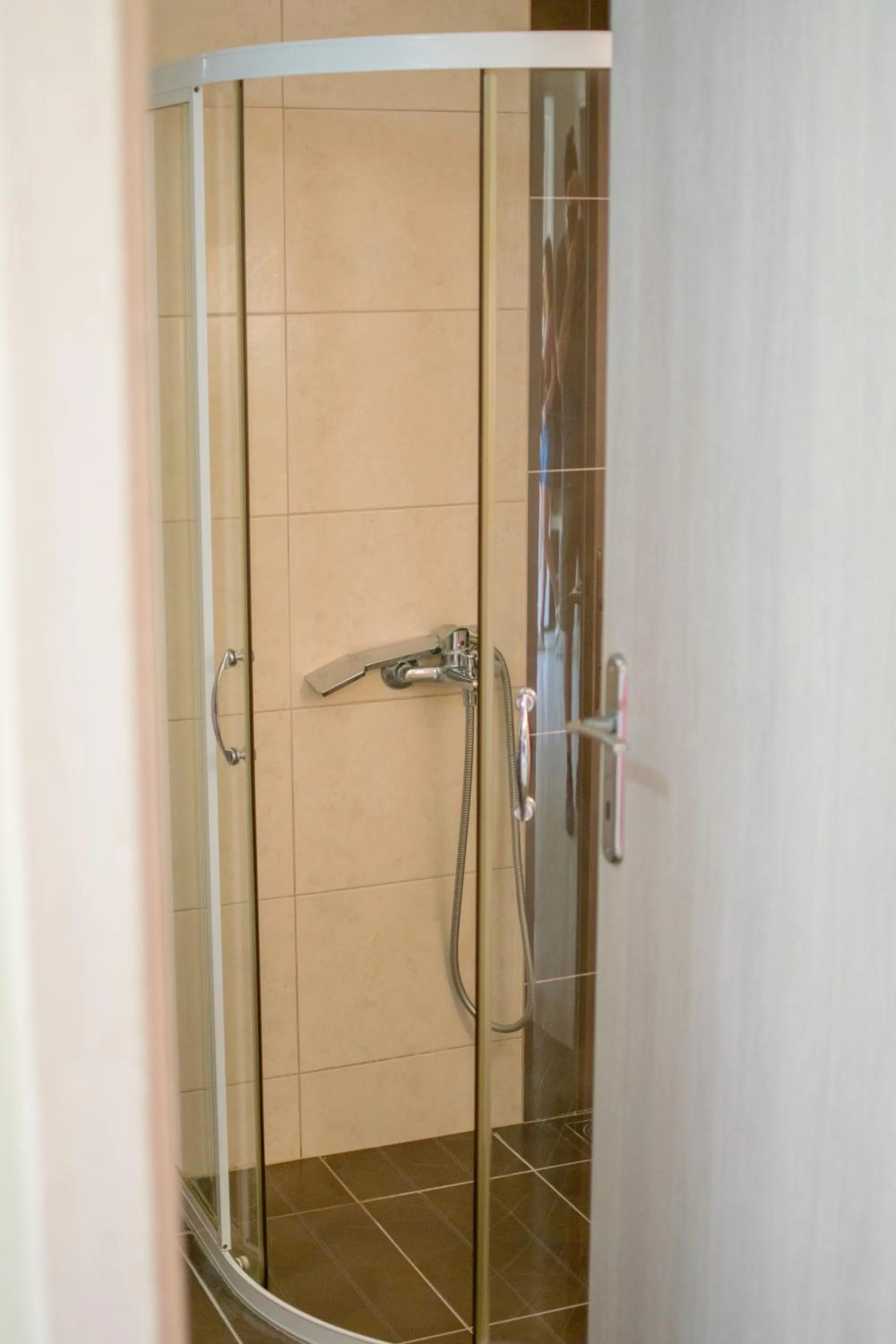 Shower in Villa Orama