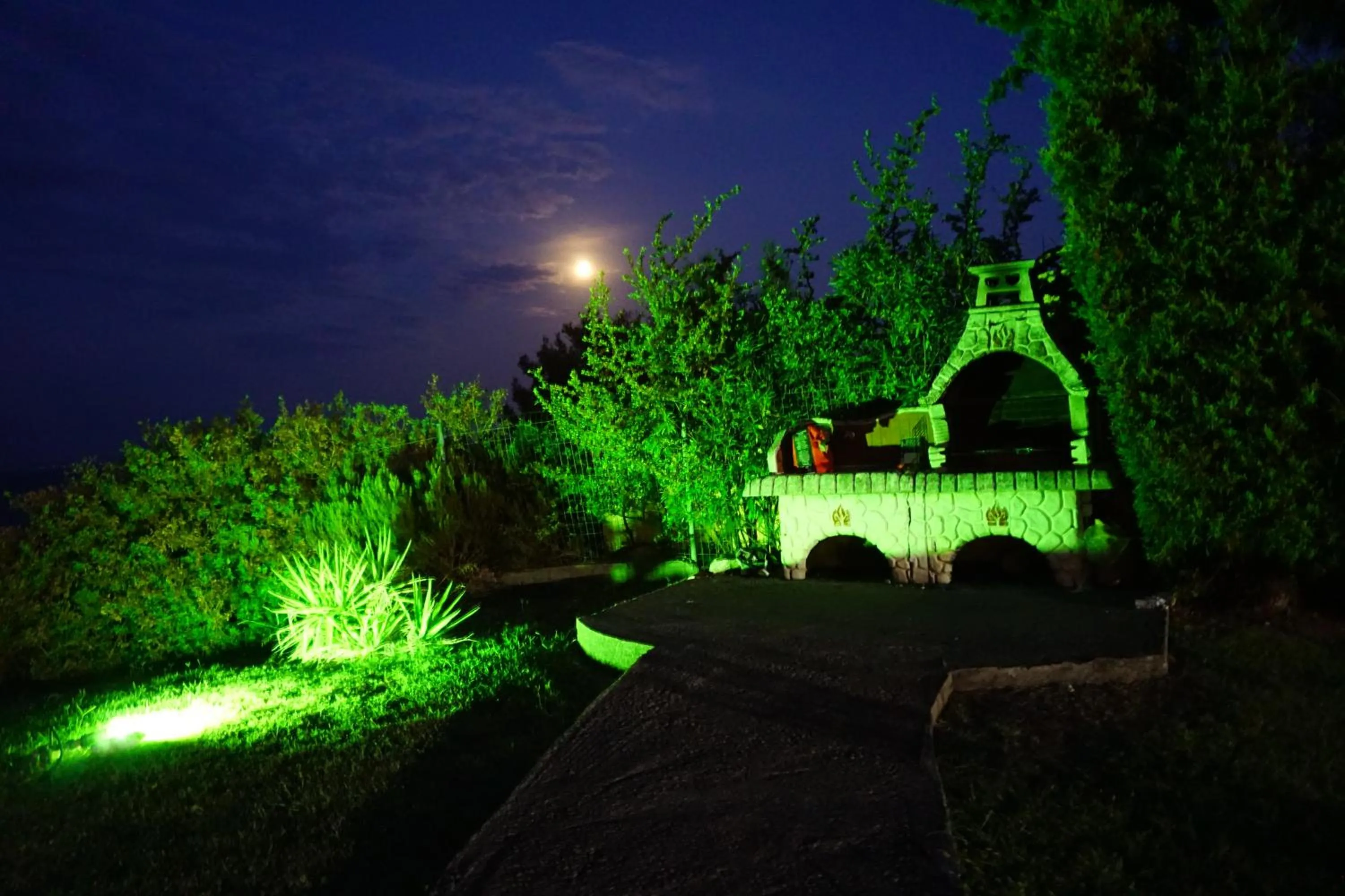 Night in Villa Orama