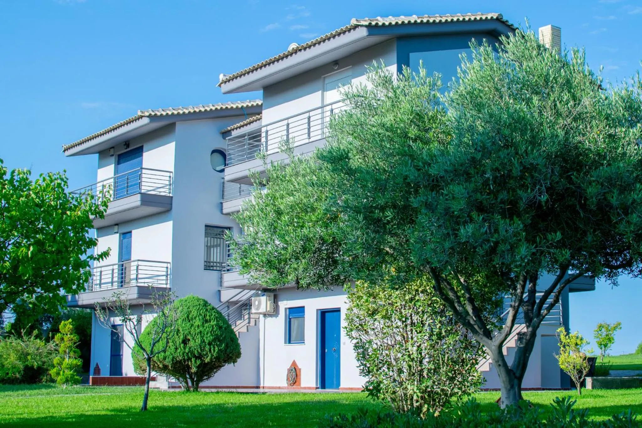 Property building in Villa Orama