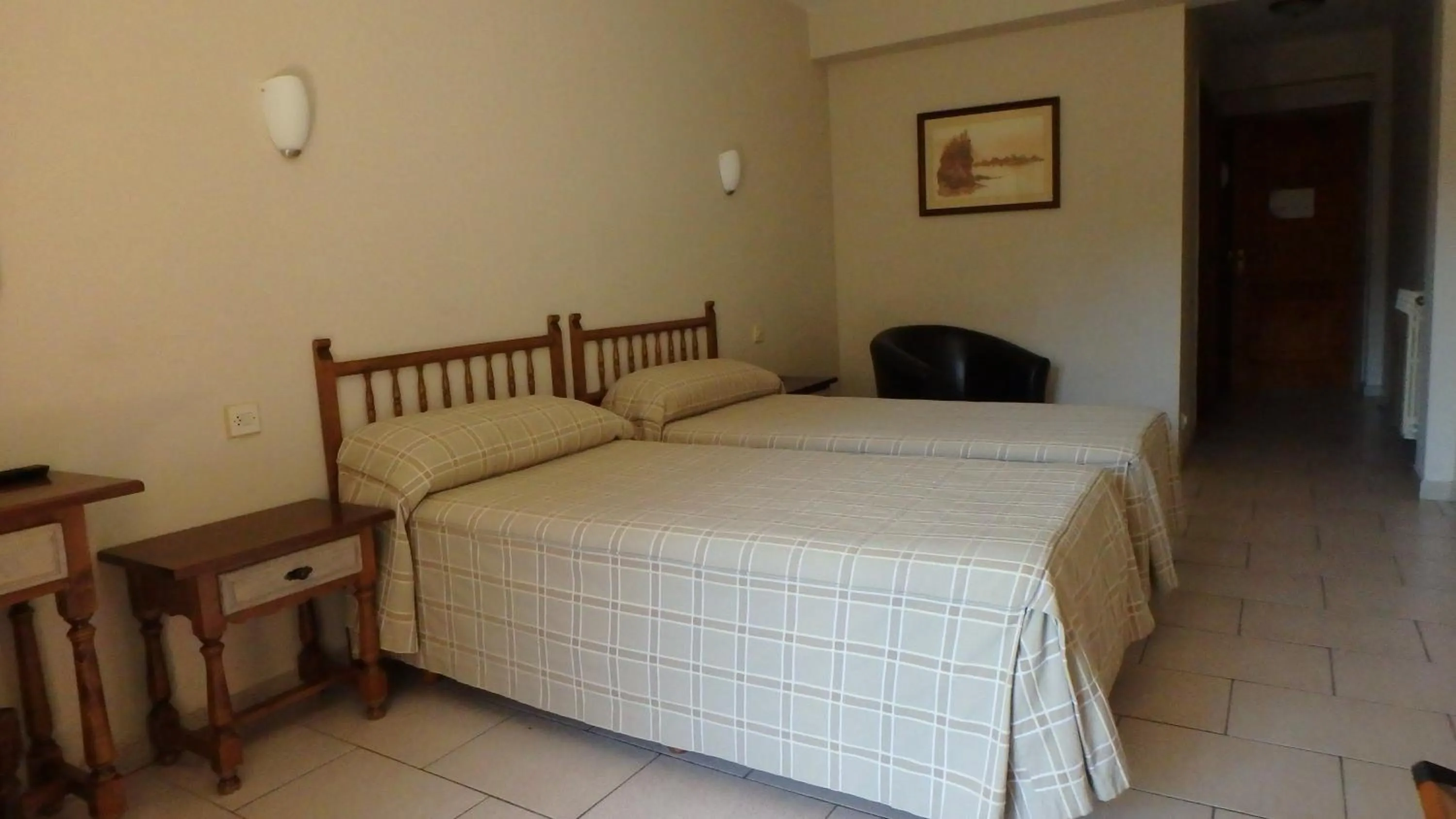 Photo of the whole room, Bed in Xalet Besolí