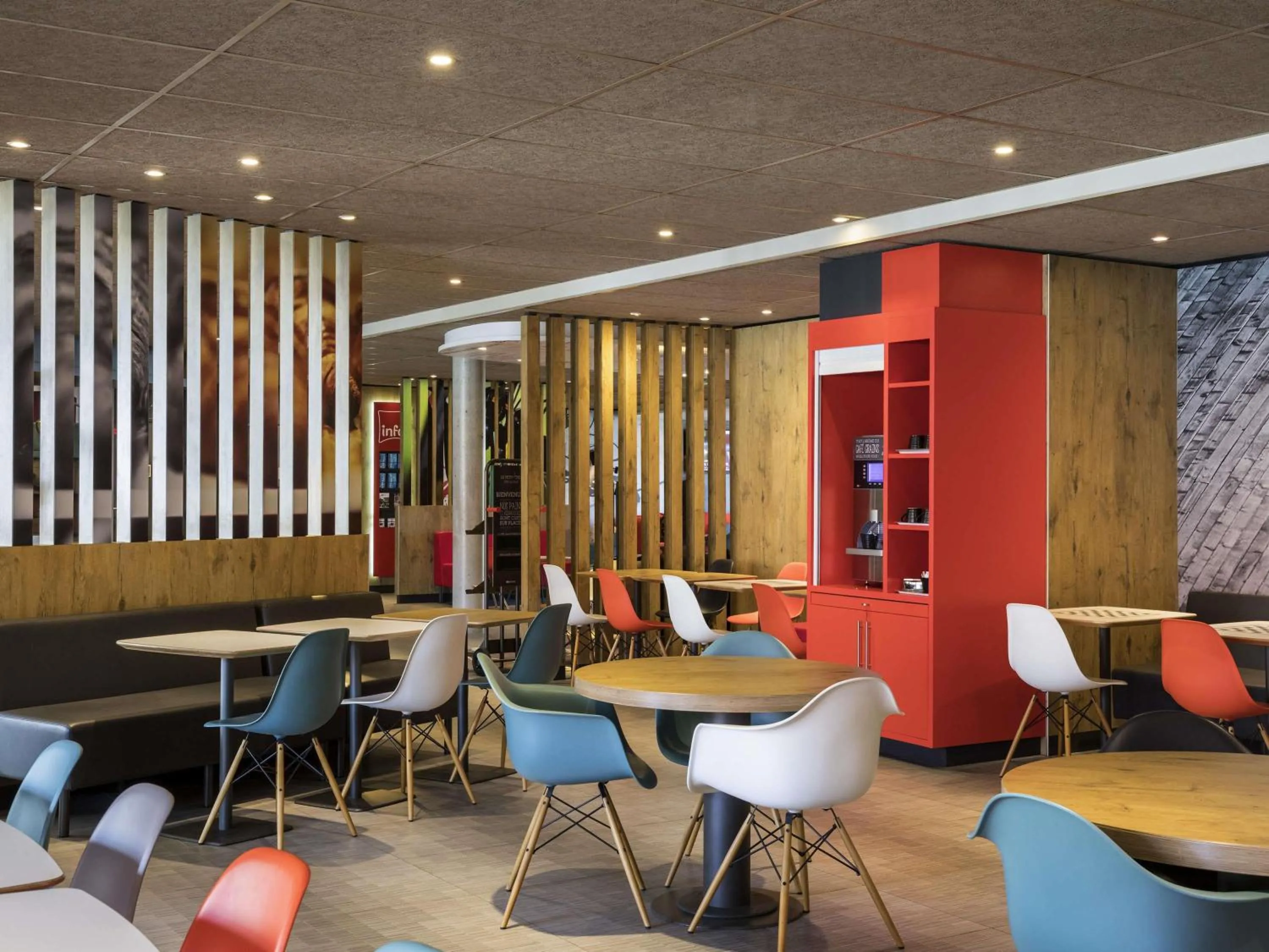 Breakfast in ibis Saint Quentin en Yvelines - Vélodrome