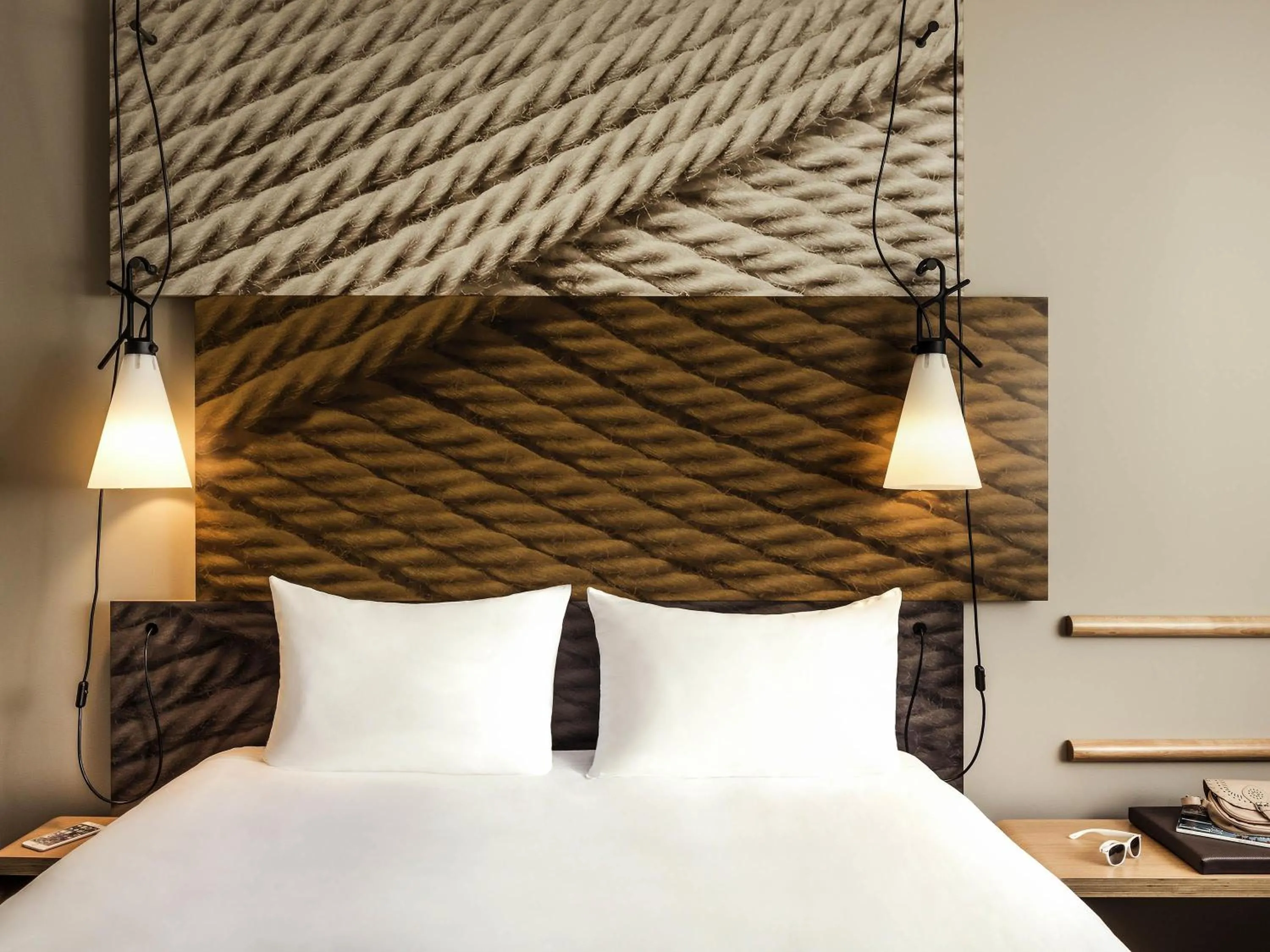 Bedroom, Bed in ibis Saint Quentin en Yvelines - Vélodrome