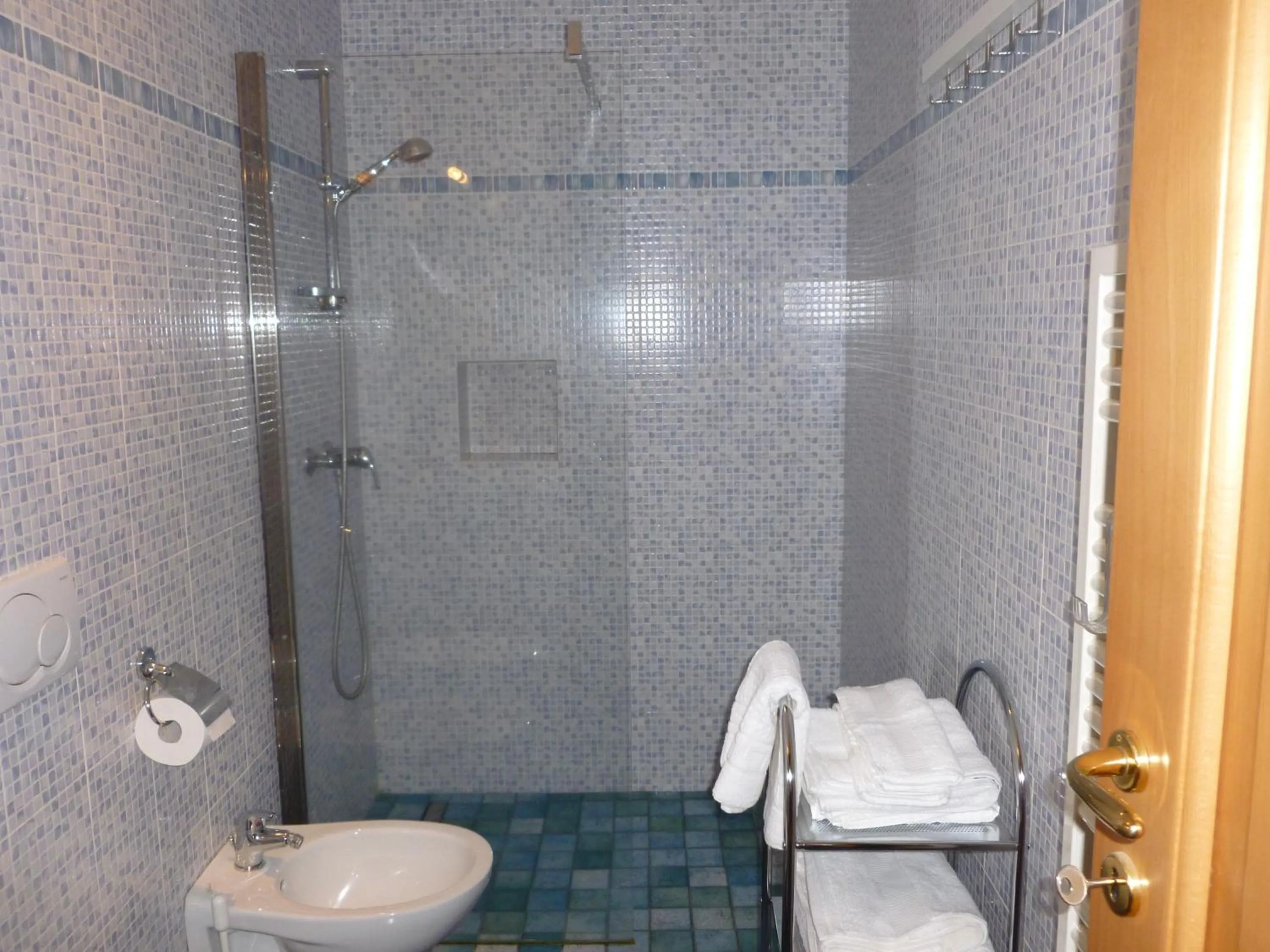Shower in B&B Antica Corte