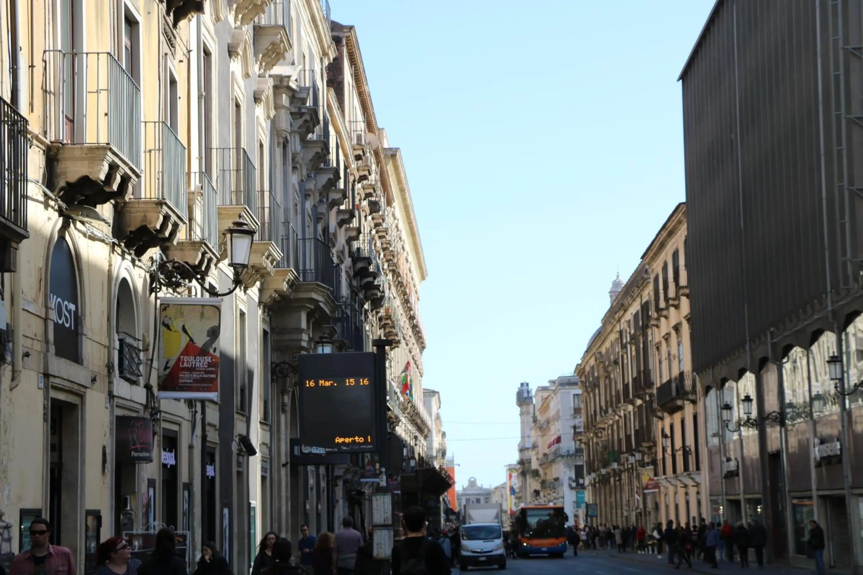 Facade/entrance in L'elefante